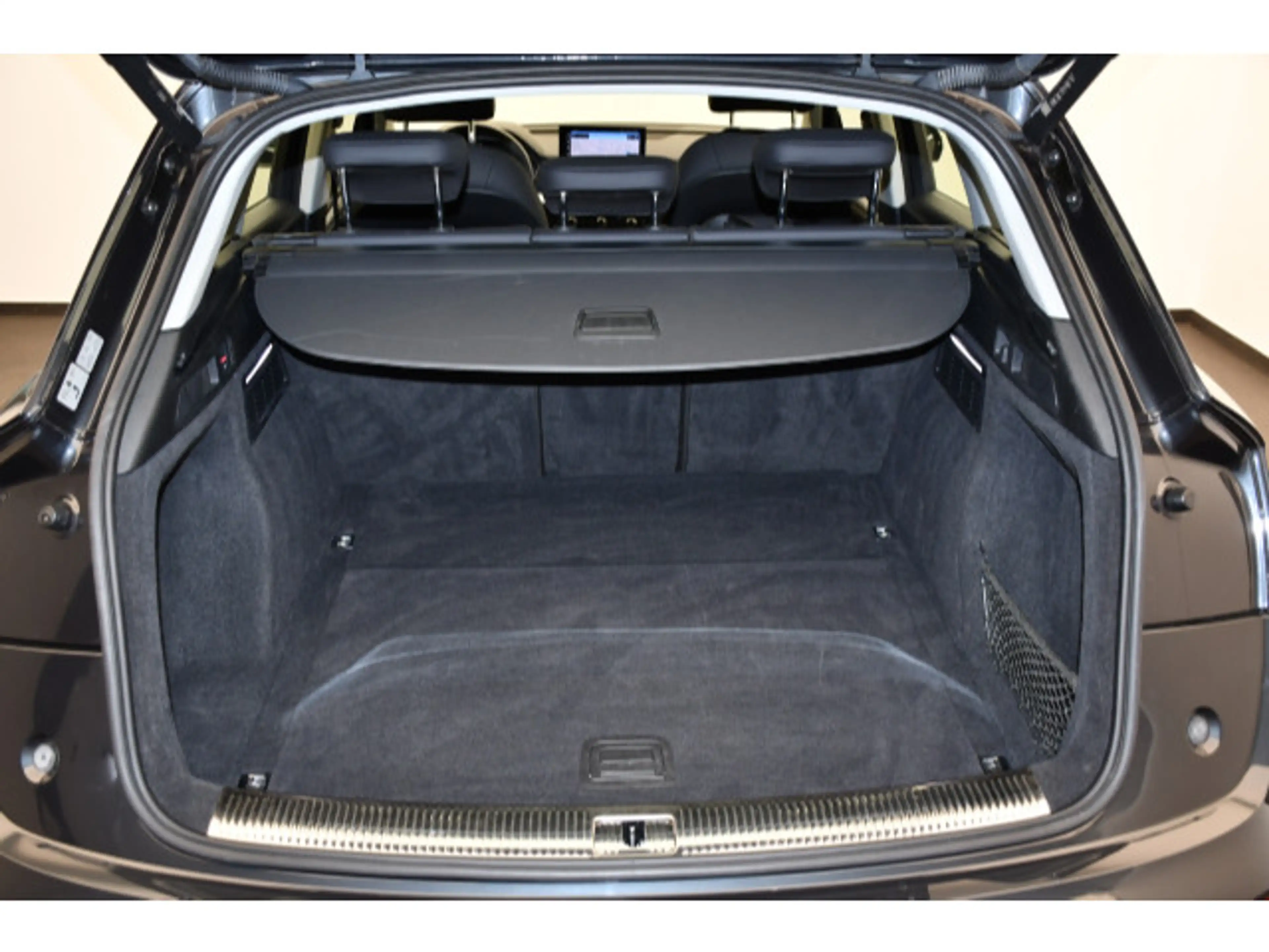 Audi Q5 30TDI S-tronic advanced PANO/LEDER/AHK/NAVI — photo 9