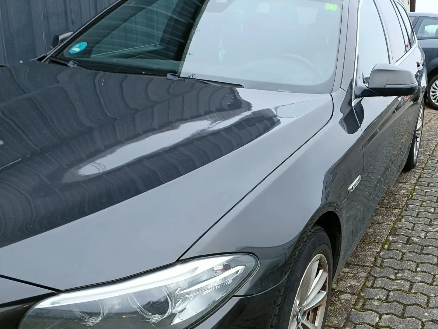 BMW 525 525d xDrive Aut. Modern Line Hnědá - 1