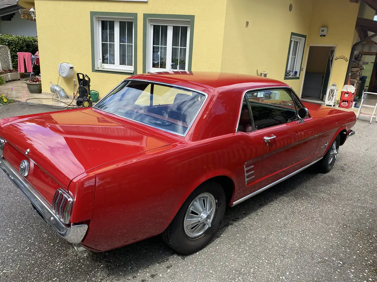 Ford Mustang Coupe, foto 4