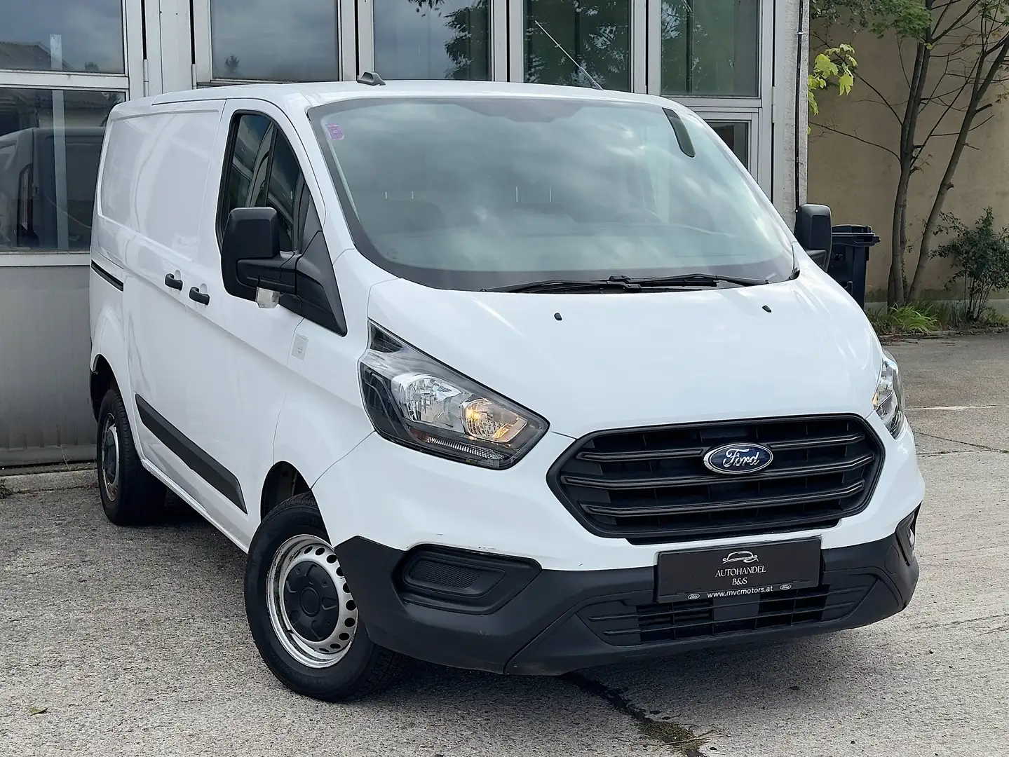 Ford Transit Custom Kasten 2,0 L1H1 280 Basis *1.BESITZ, MWST* Weiß - 1