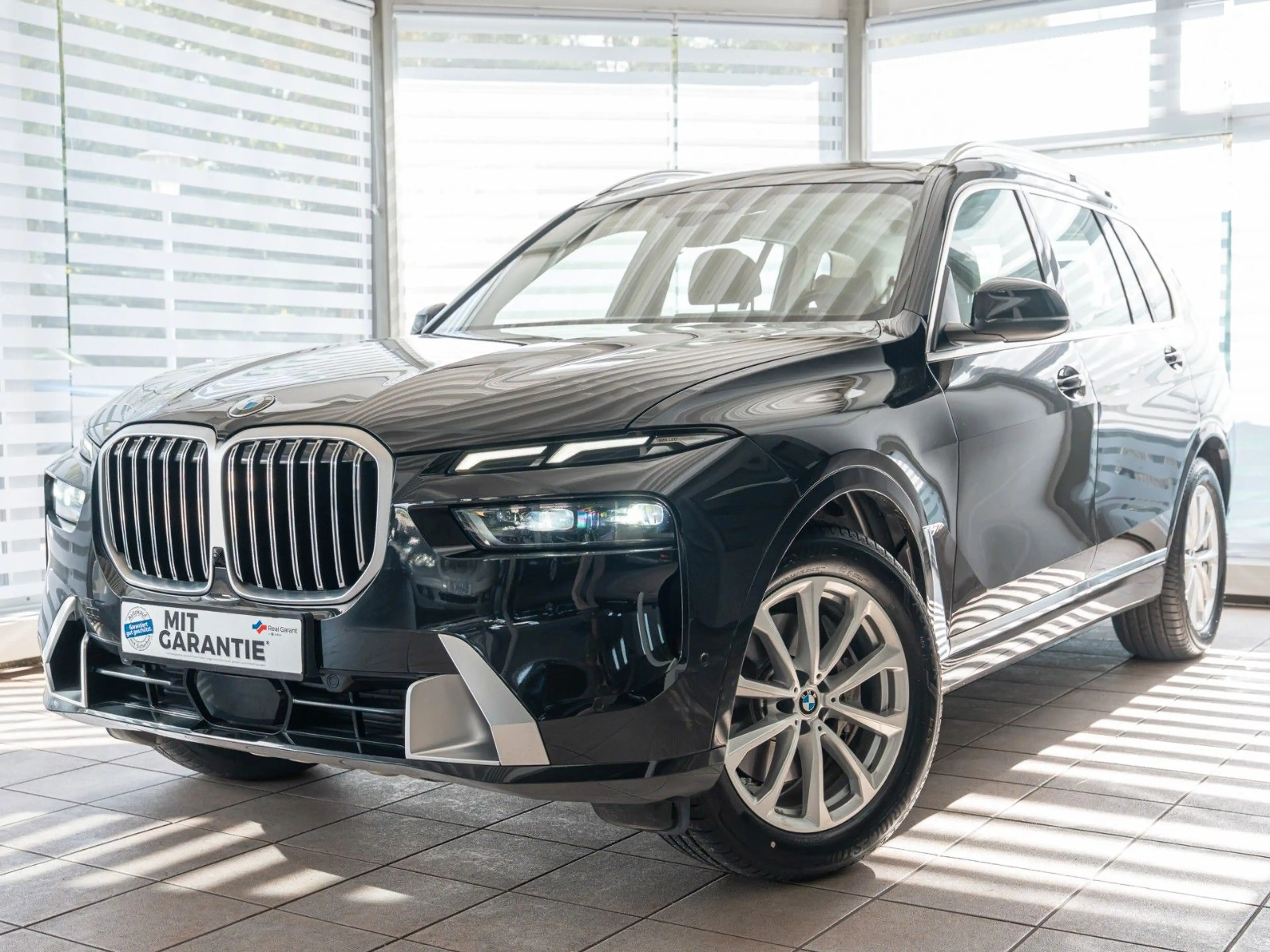 BMW X7 xD40d PANO HUD AHK 7-Sitzer S/C ACC Unfallfrei