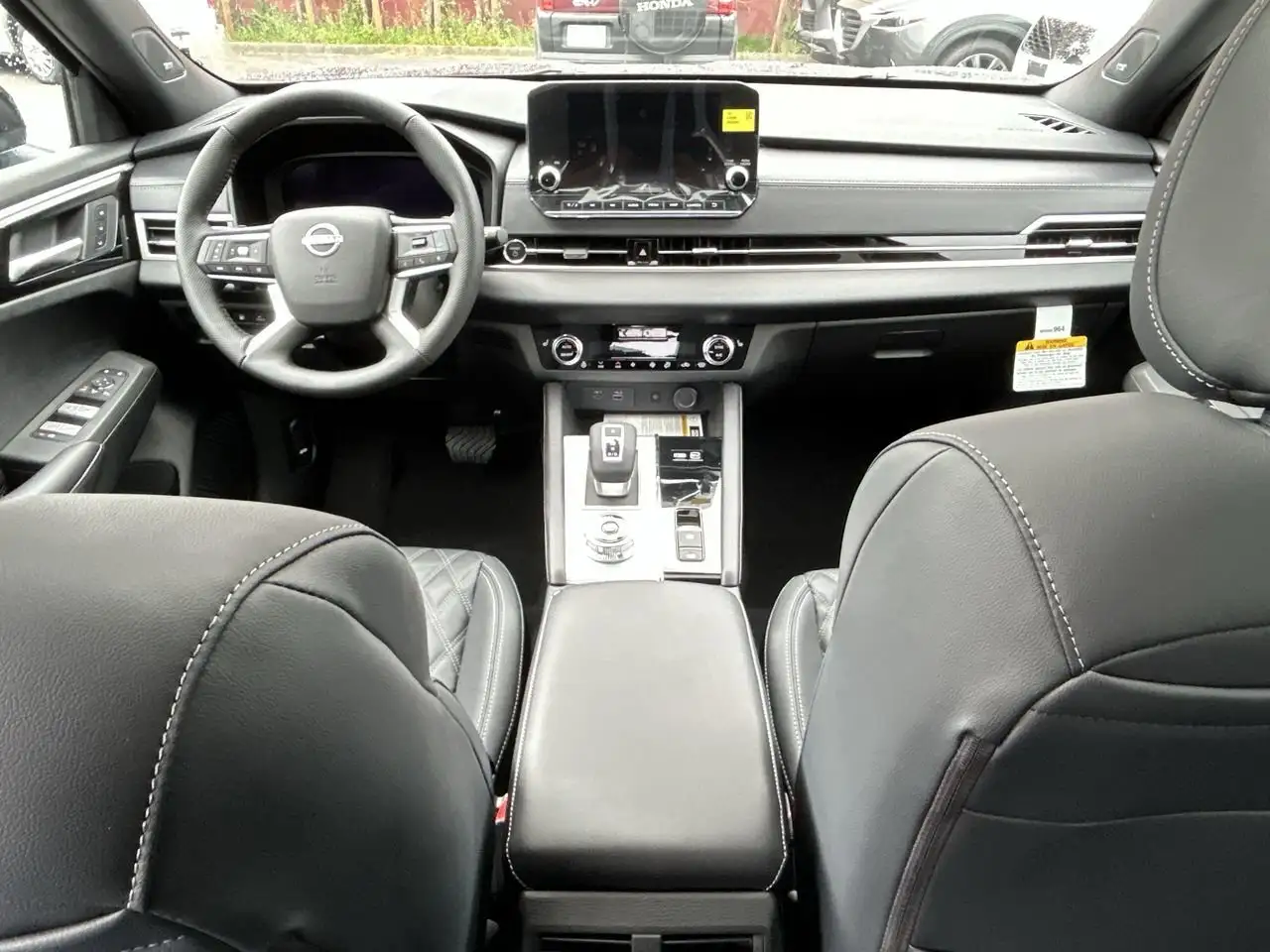 Nissan Rogue fotografie Nissan Rogue