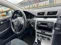 Volkswagen Passat 1.6 TDI Euro5 Climatronic Sitzhzg Silber - thumbnail 7
