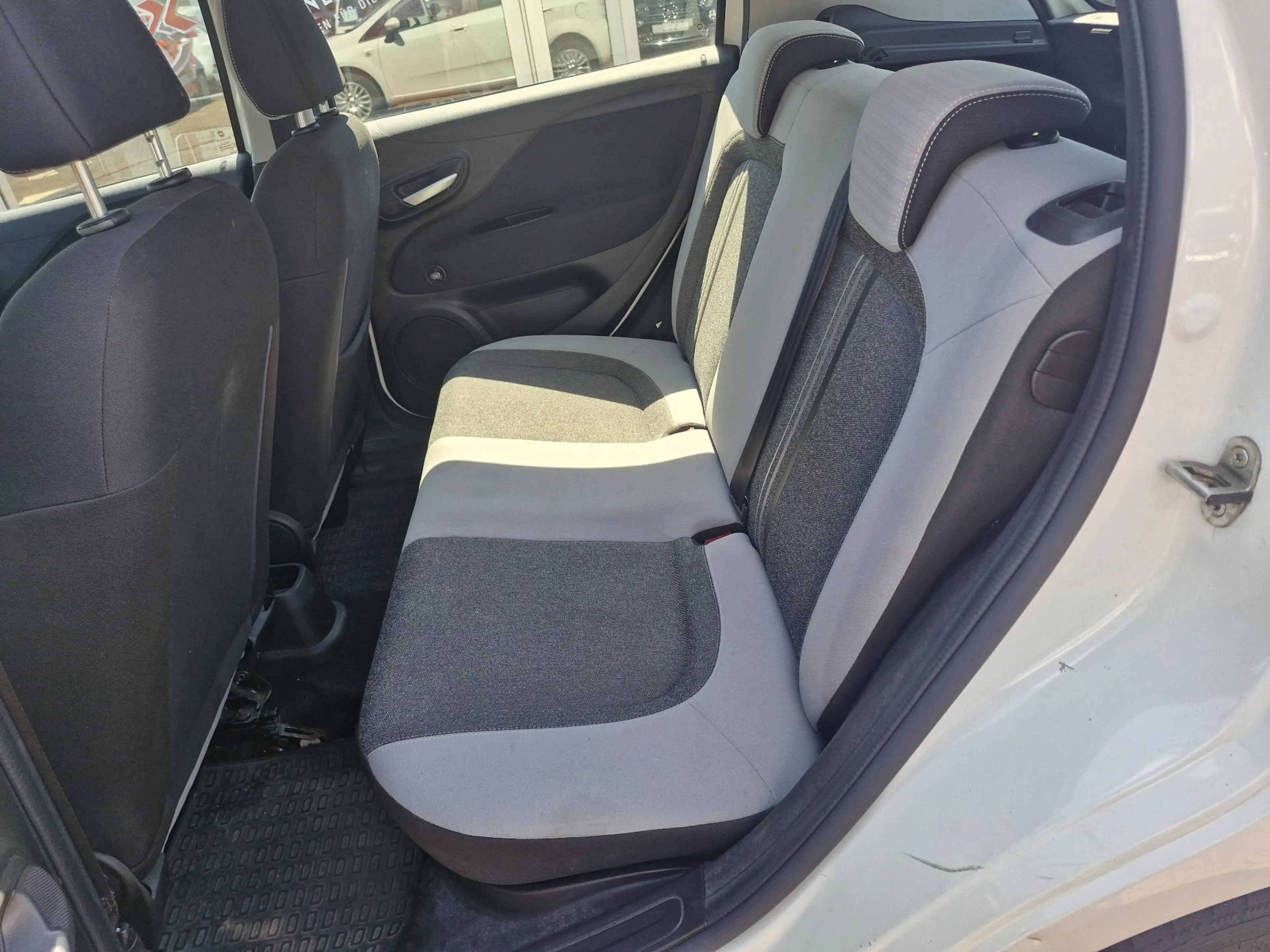 Fiat Punto Pop — photo 5