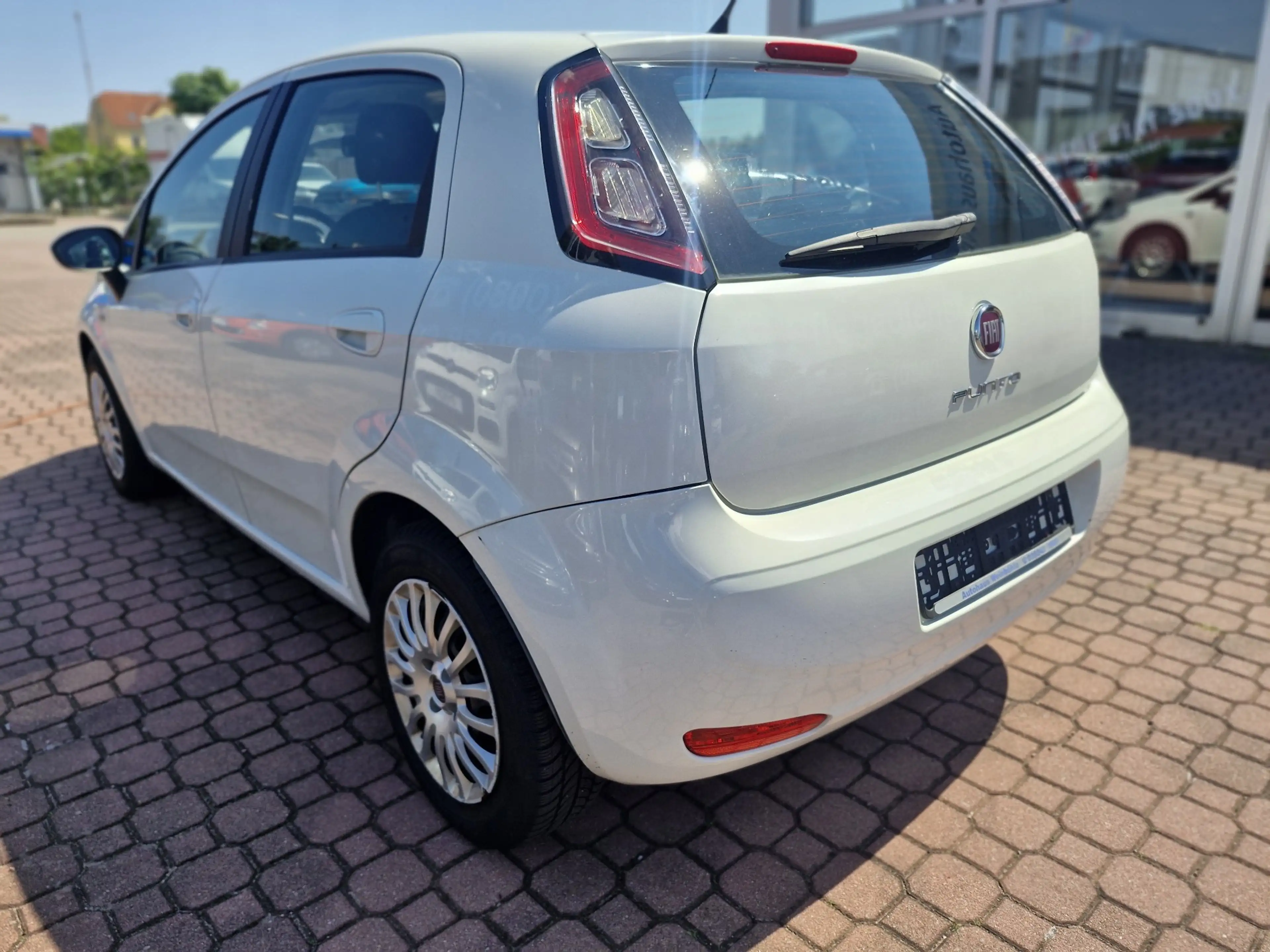Fiat Punto Pop — photo 13