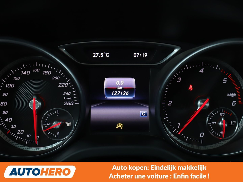 Mercedes-Benz CLA 180 CLA 180 d Urban — photo 6