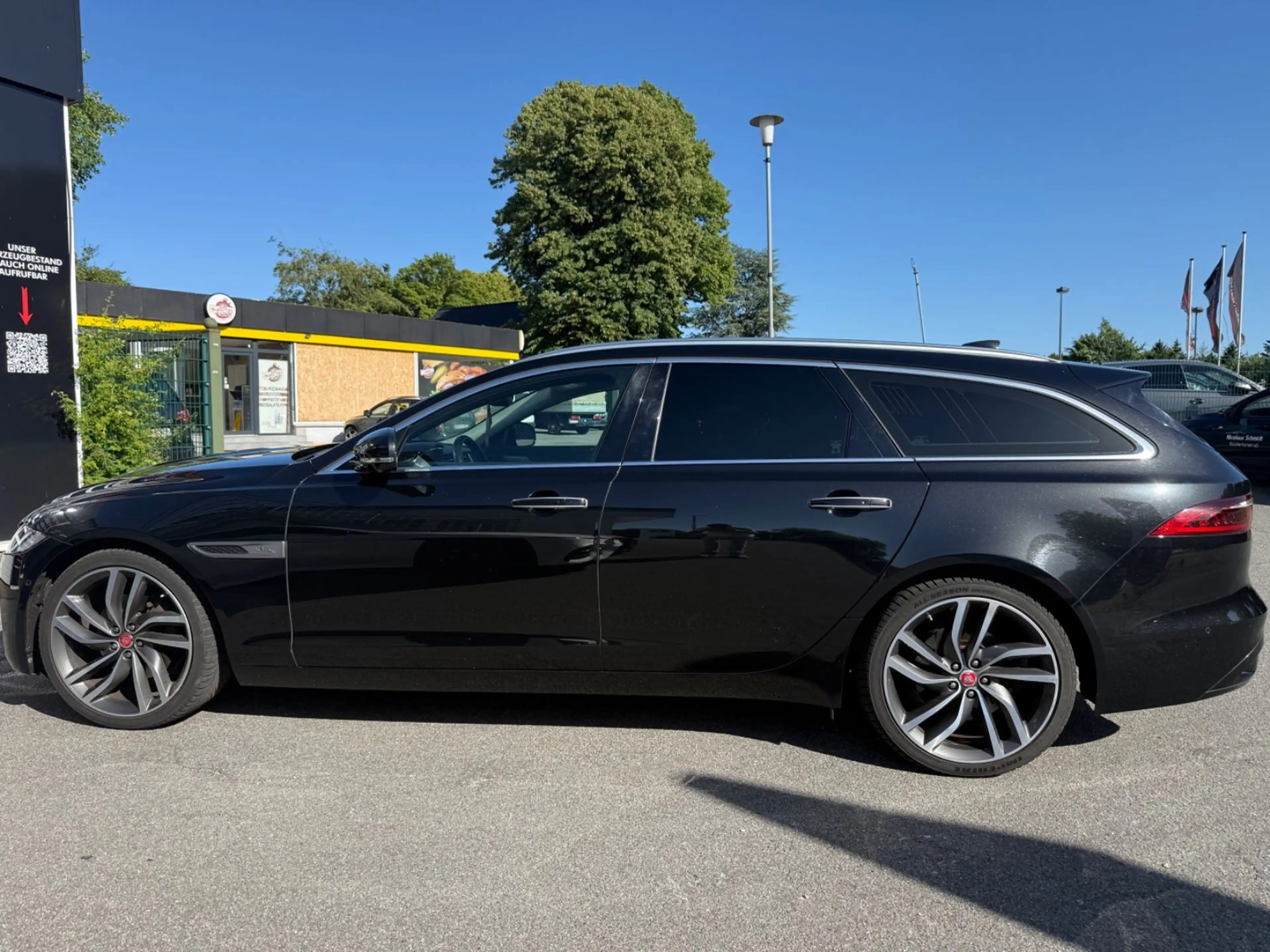 Jaguar XF Sportbrake HSE AWD (LED-ACC-MERIDIAN-360°) — photo 4