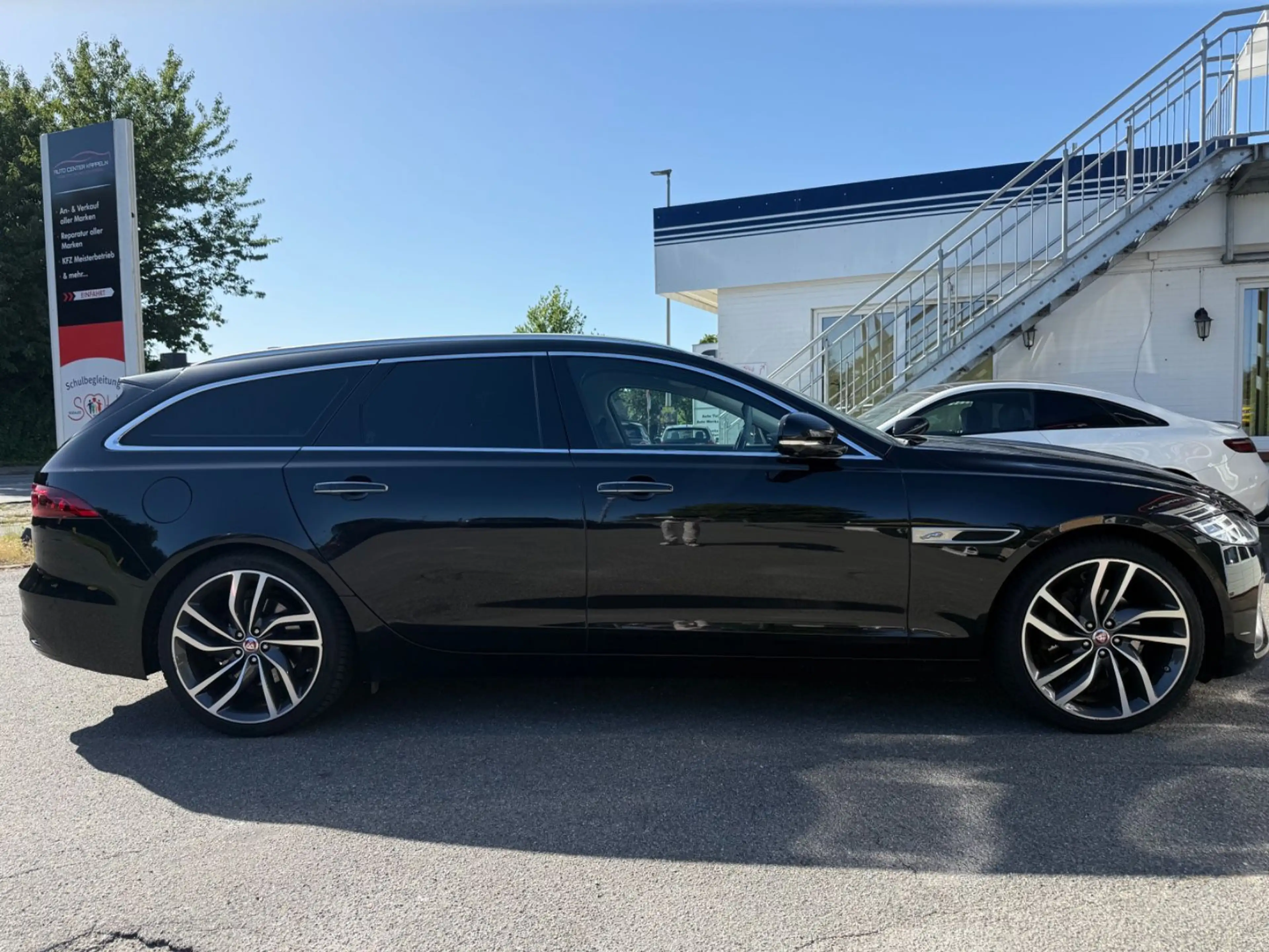 Jaguar XF Sportbrake HSE AWD (LED-ACC-MERIDIAN-360°) — photo 8