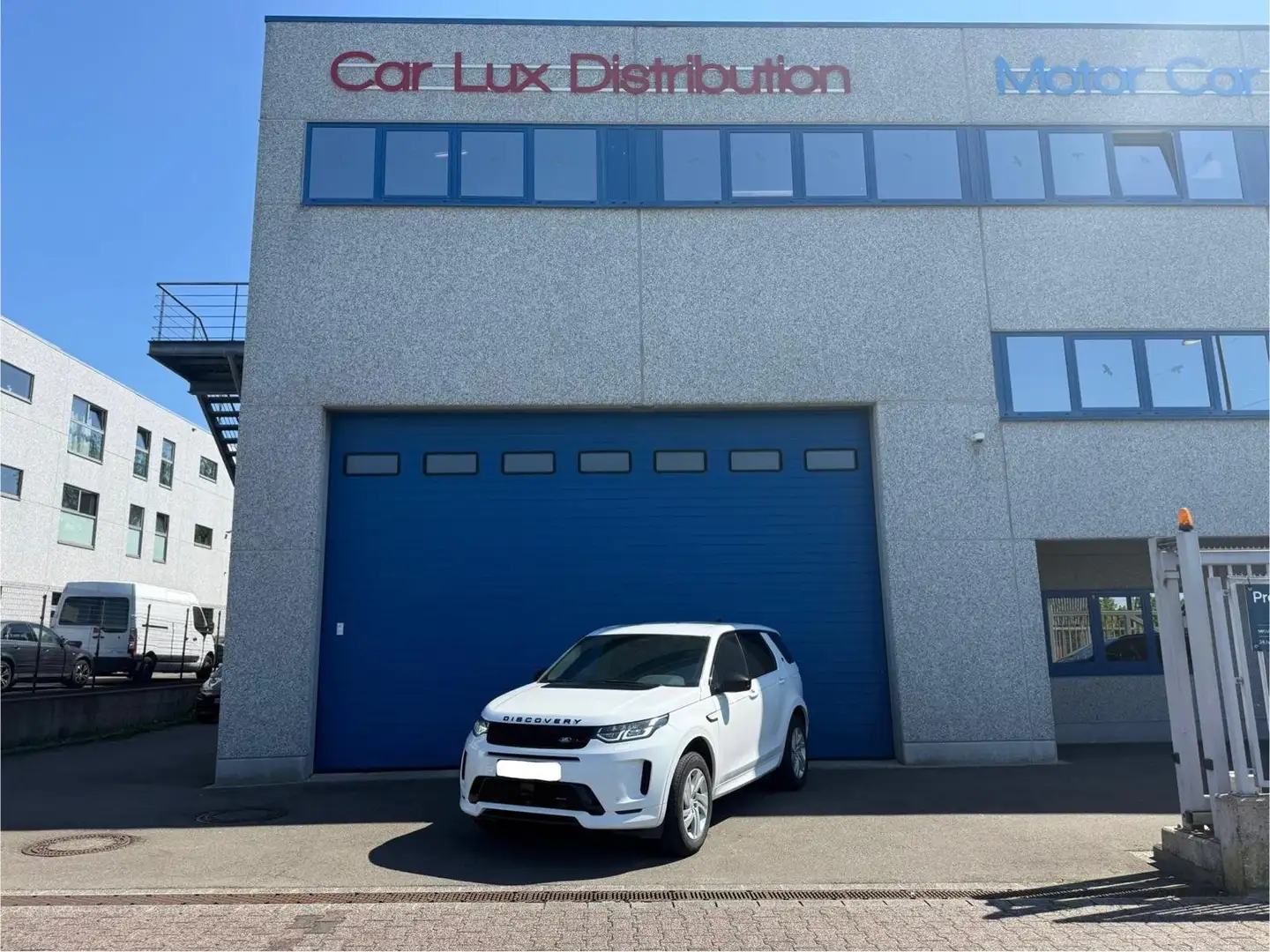 Land Rover Discovery Sport P300E 309 CV R-DYNAMIC S BVA Blanc - 1