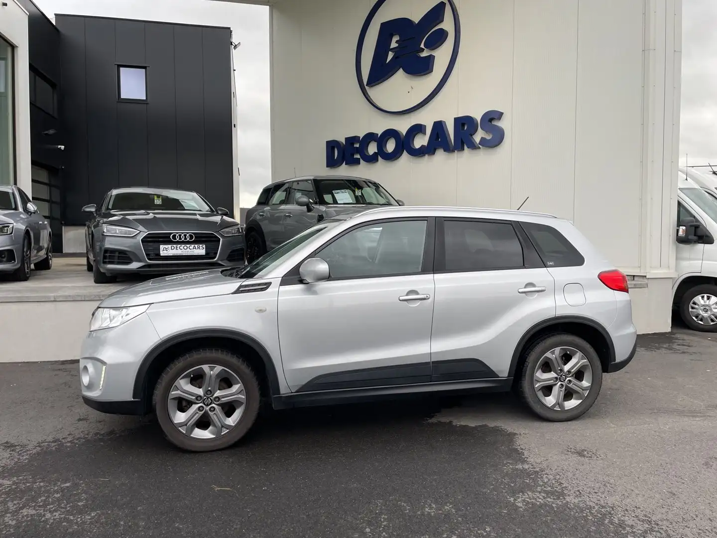 Suzuki Vitara VVT Grand Luxe Grijs - 2