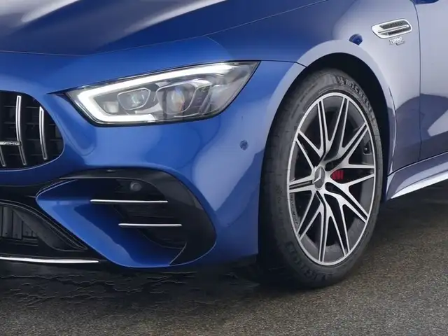 Mercedes-Benz Amg GT view 3