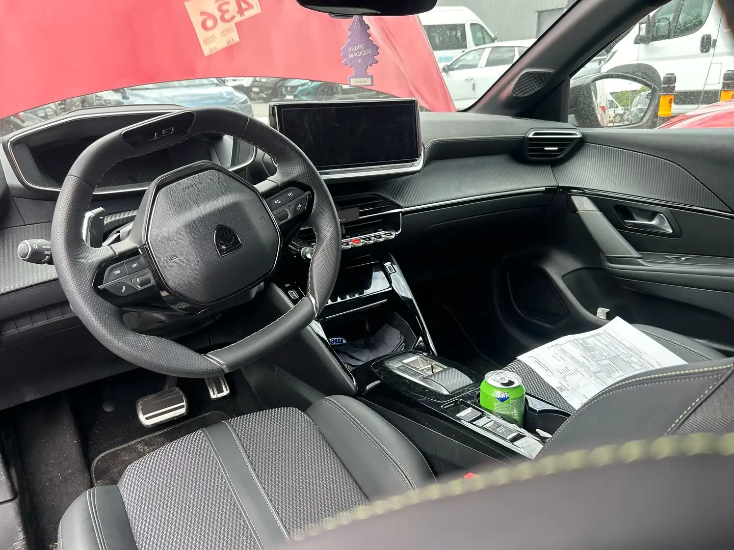 Peugeot 208 GT LINE - 2