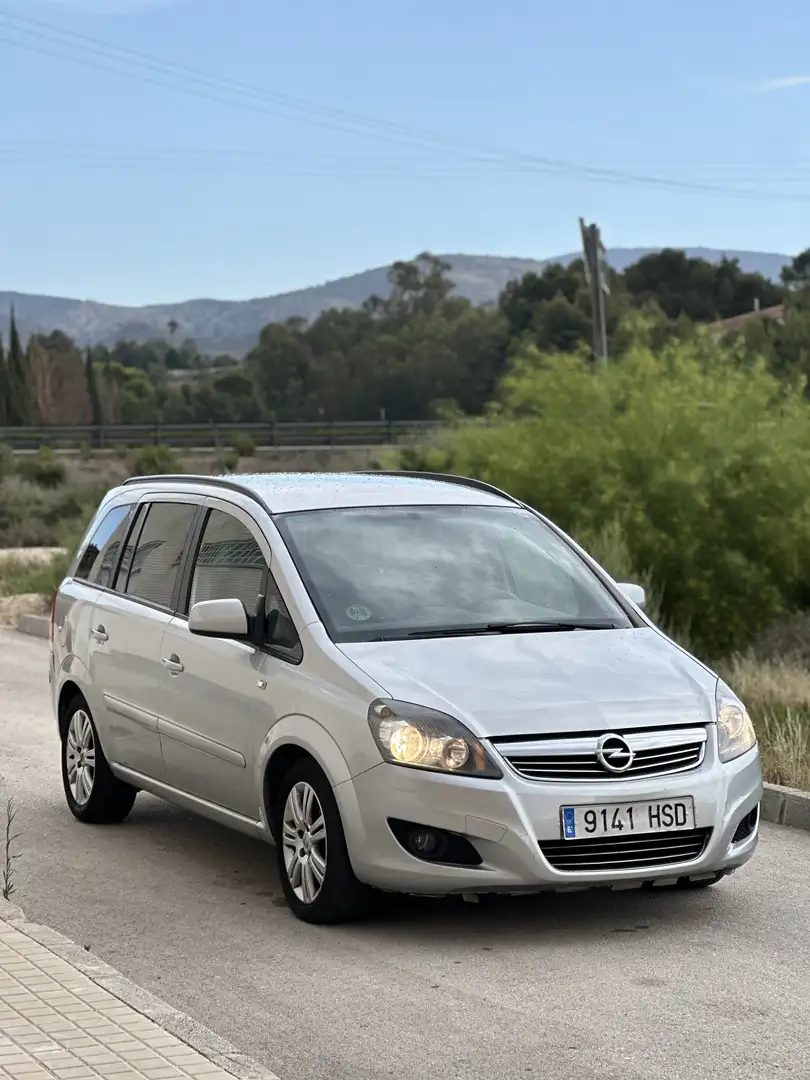 Opel Zafira 1.7CDTi Family 110 - 2
