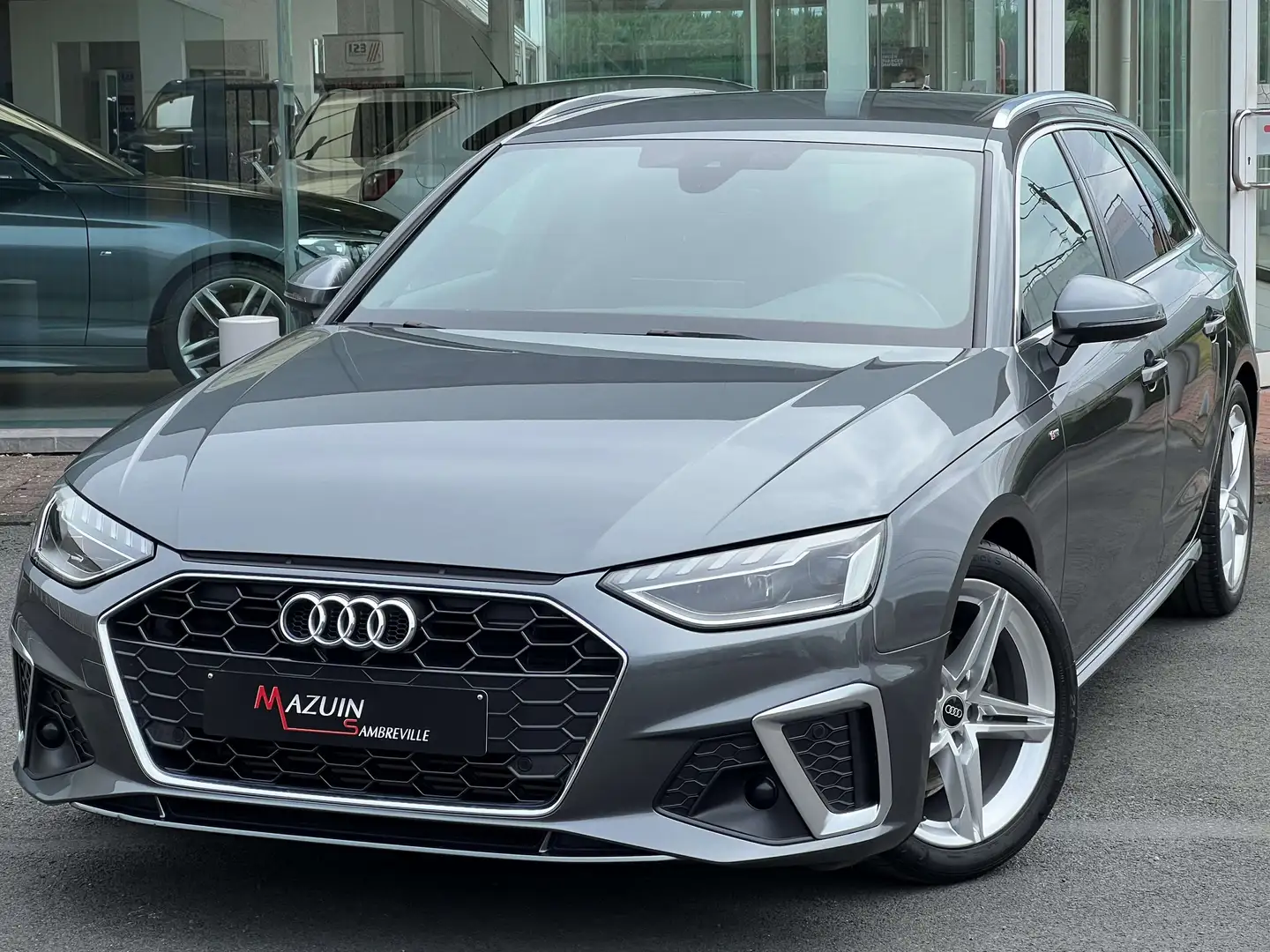 Audi A4 Avant 35 TFSI * S-Line * S-Tronic * Attache rem * Grigio - 1