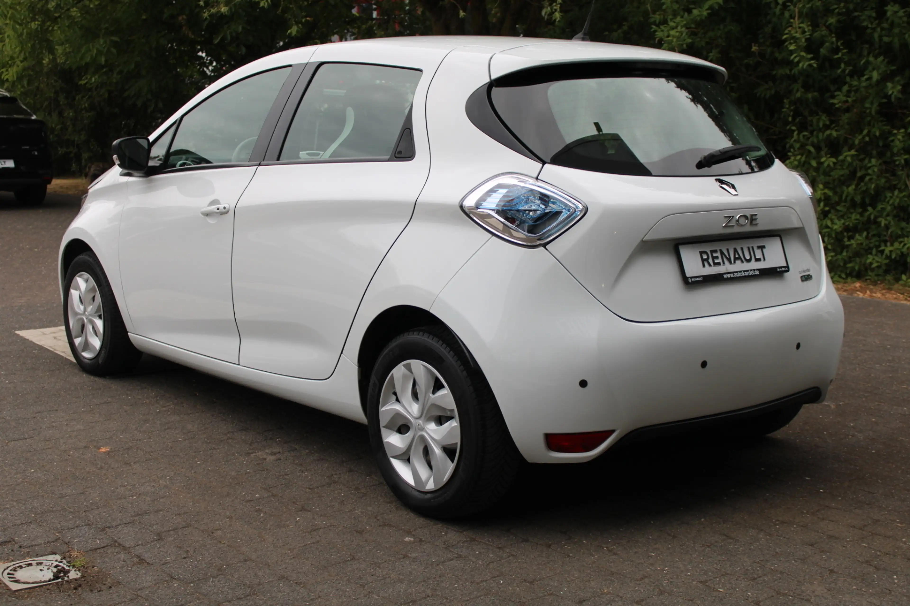 Renault ZOE Life Z.E. 40 (Miet-Batterie) — photo 4