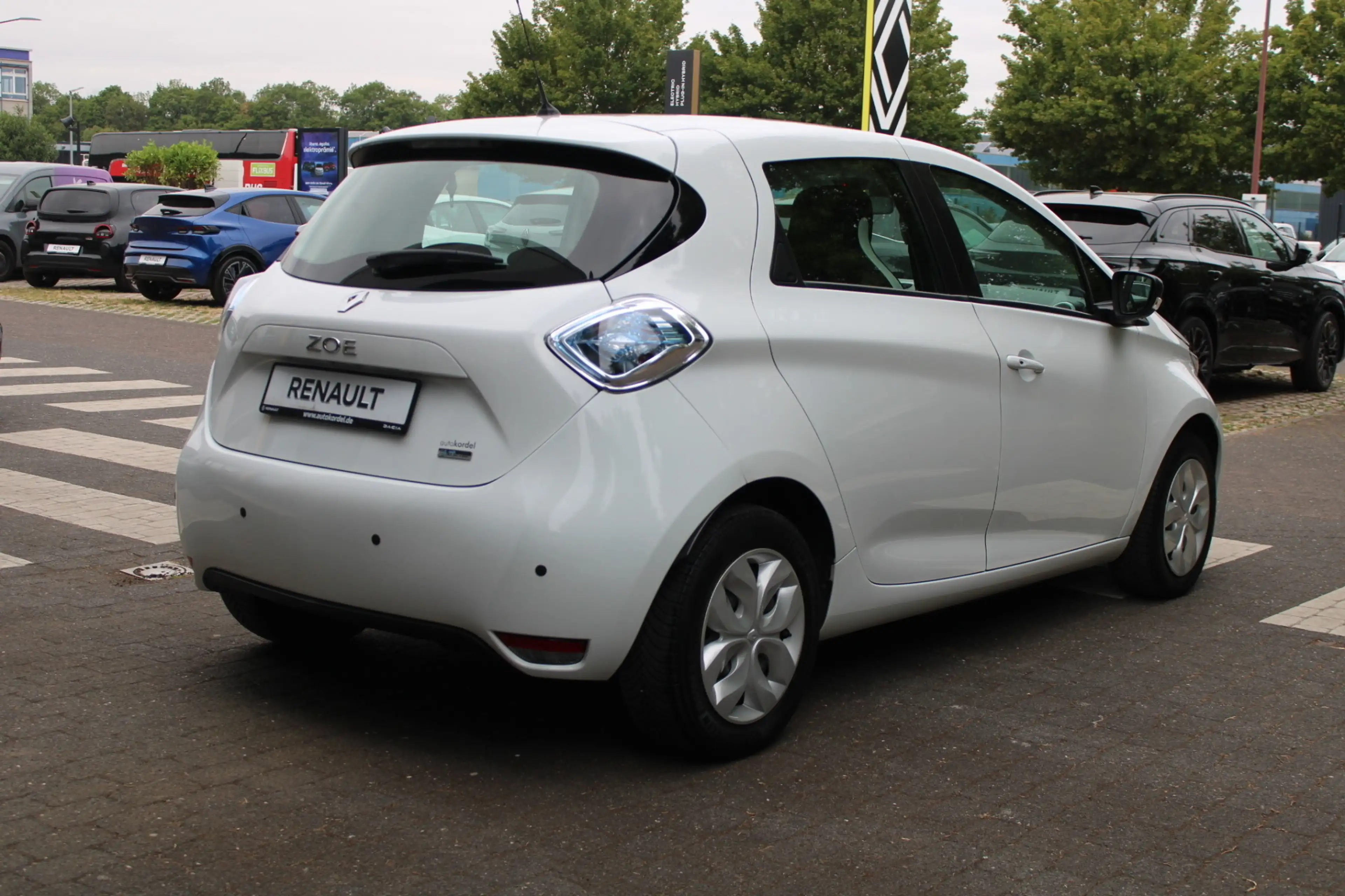 Renault ZOE Life Z.E. 40 (Miet-Batterie) — photo 5