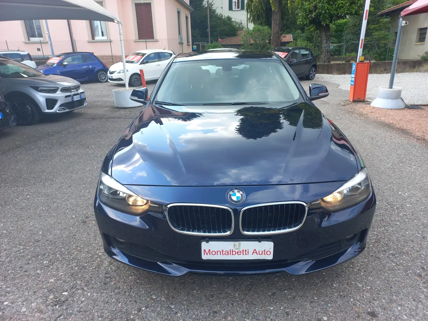 BMW 320 320d xdrive Business auto Bleu - 2