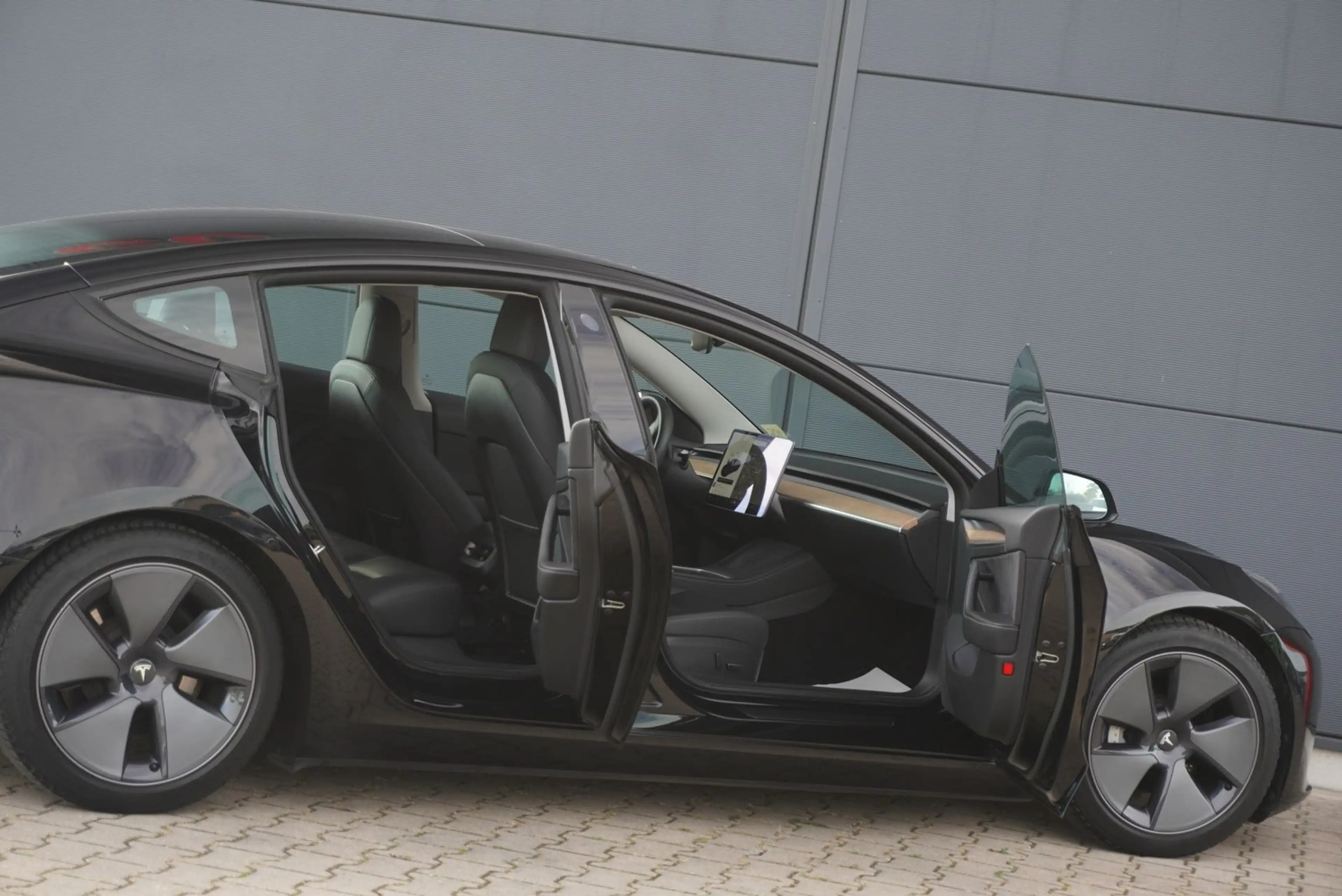 Tesla Model 3 RWD/Kameras/ST-Fahrwerk/Glasdach/325PS/ — photo 8