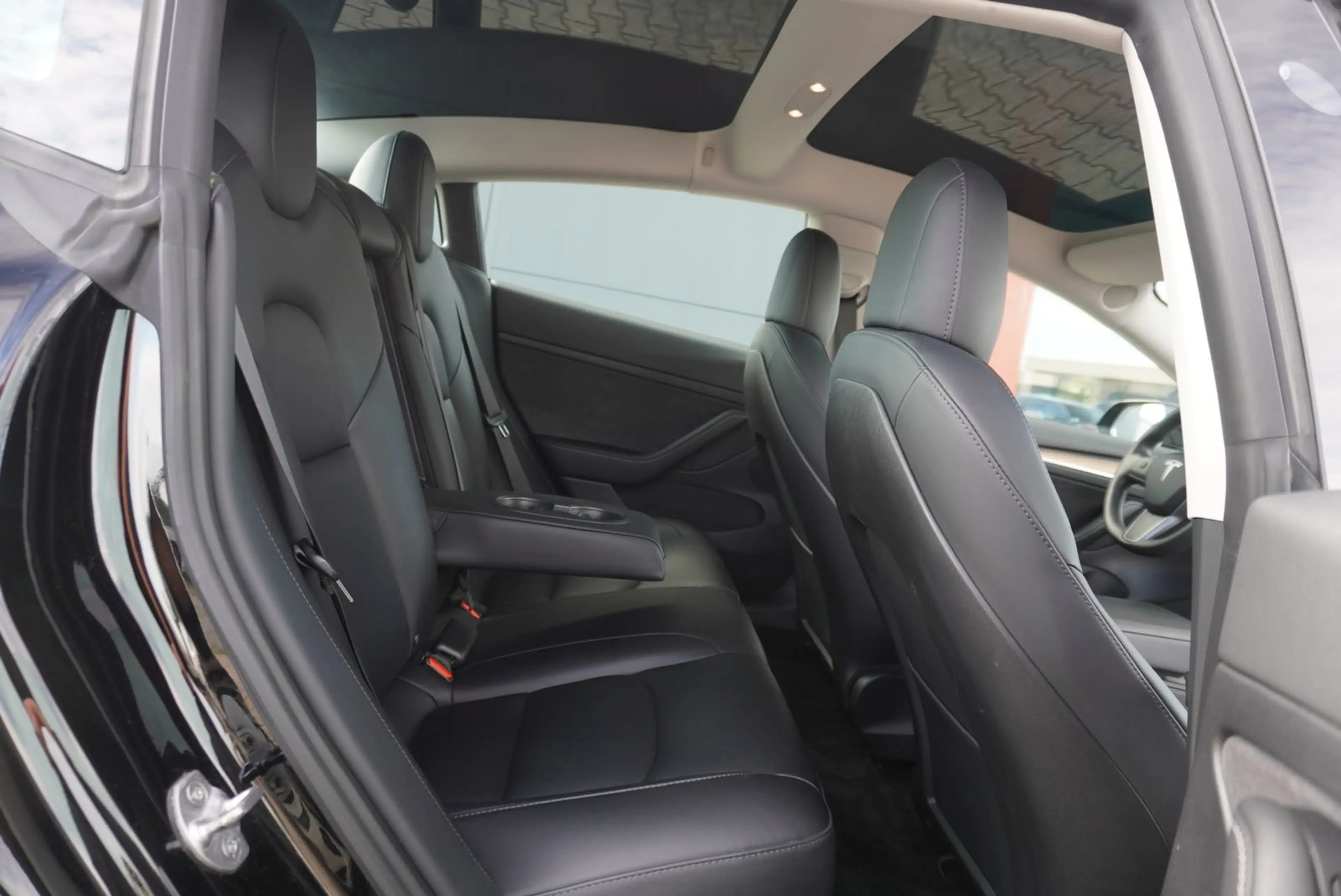 Tesla Model 3 RWD/Kameras/ST-Fahrwerk/Glasdach/325PS/ — photo 11