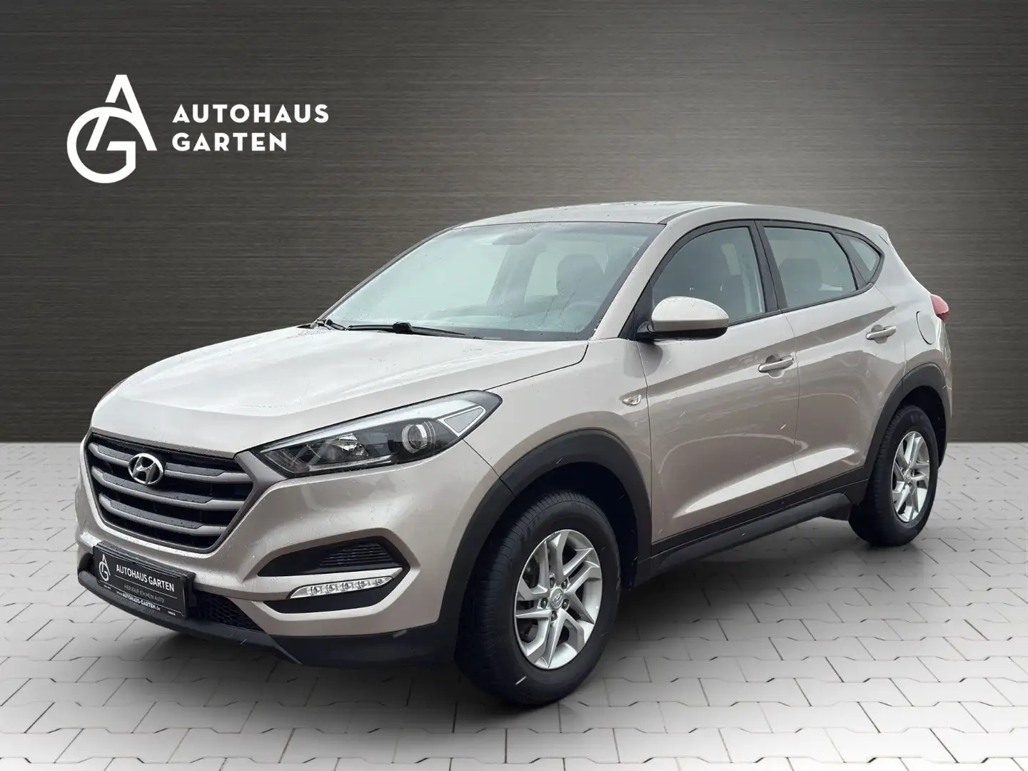 Hyundai TUCSON 1.6 Trend 2WD LED SHZ Kamera Navi PDC Gold - 1