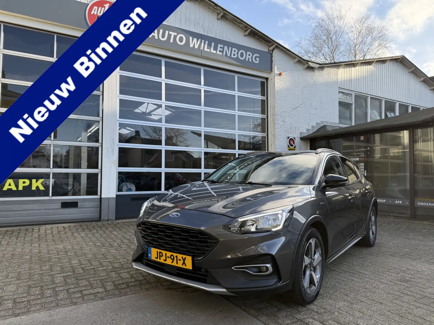 Ford Focus 1.5 Active Business 150PK 1500KG trekgewicht Grijs - 1