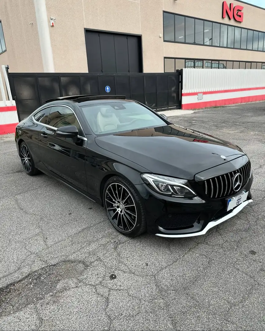 Mercedes-Benz C 30 AMG SportCoupe premium plus crna - 1