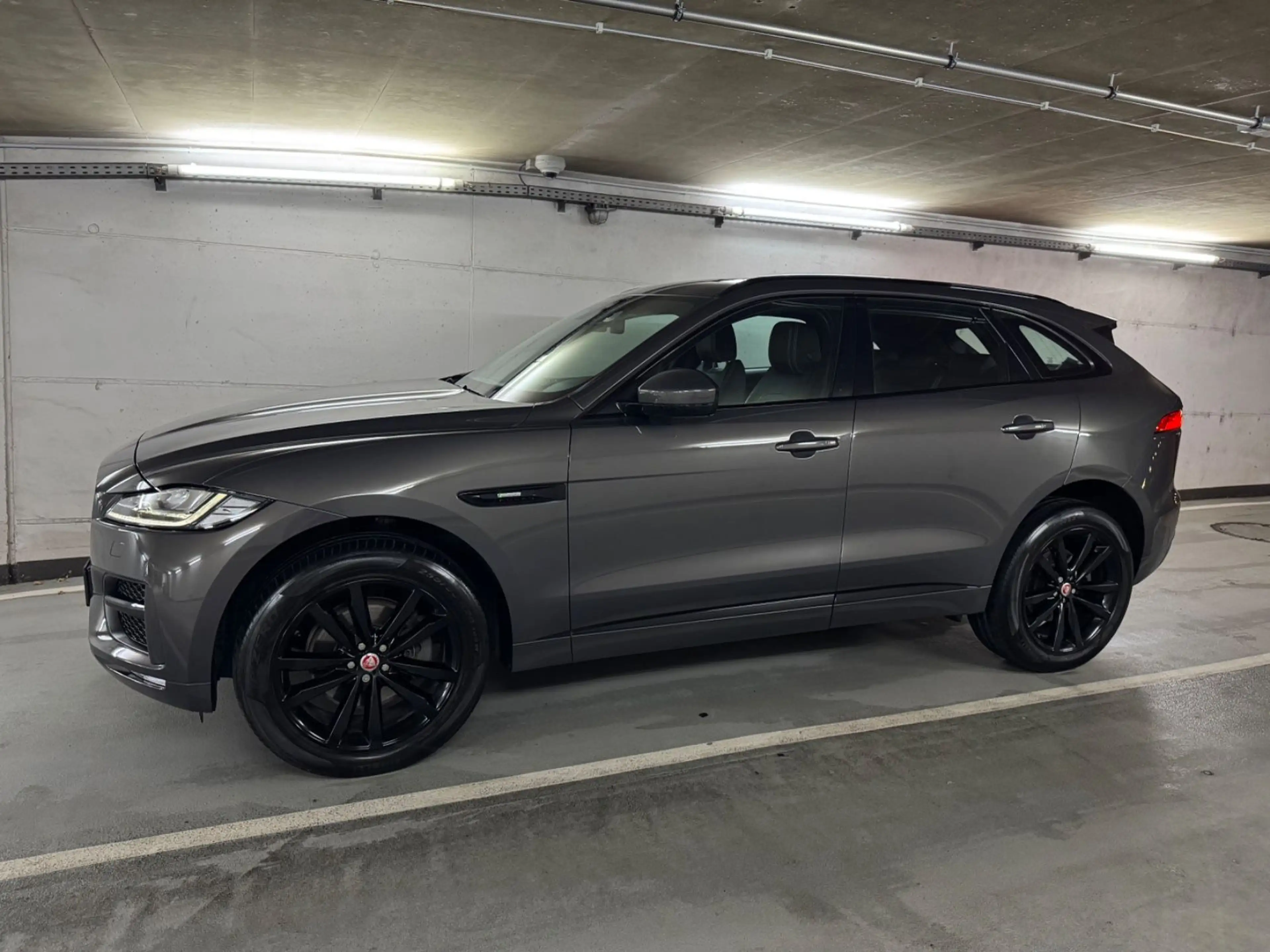 Jaguar F-Pace 3.0 S AWD |R-Sport|Pano|LED|Meridian|ACC| — photo 2