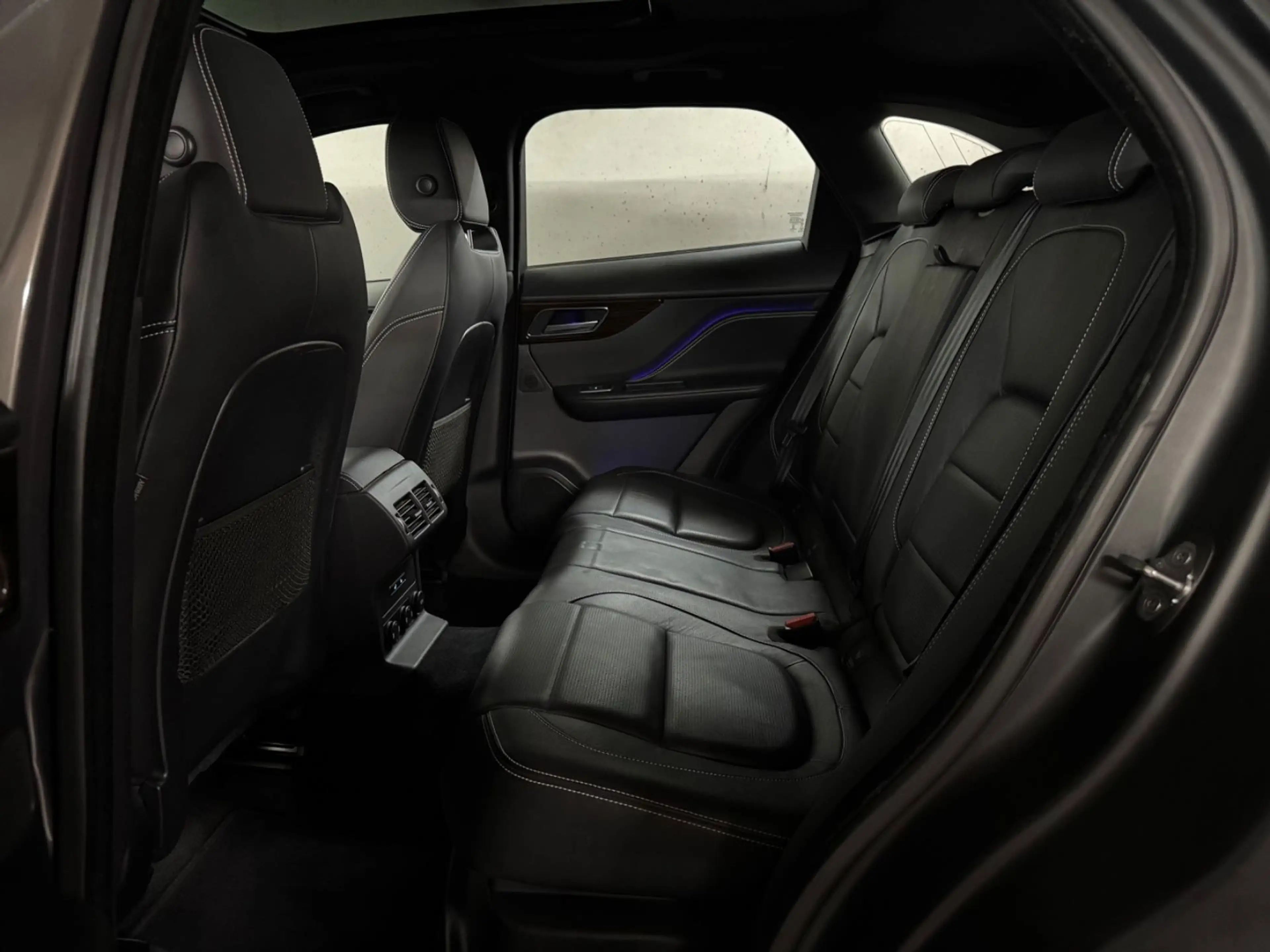 Jaguar F-Pace 3.0 S AWD |R-Sport|Pano|LED|Meridian|ACC| — photo 11