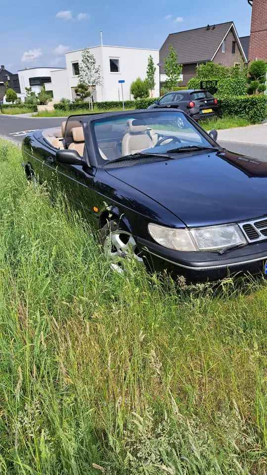 Saab 900 2.3i Cabrio SE, foto 2