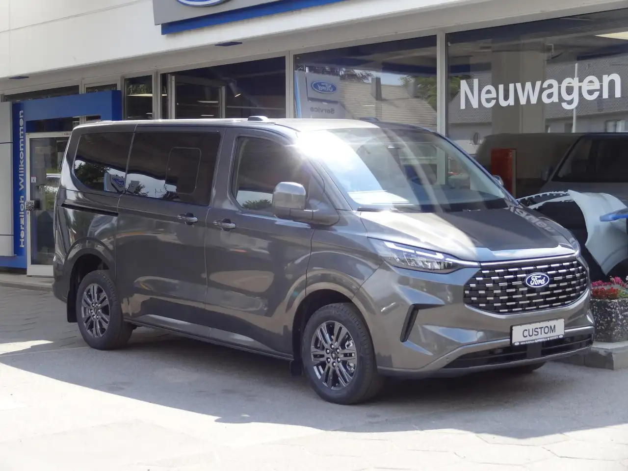 Ford Tourneo Custom 2026