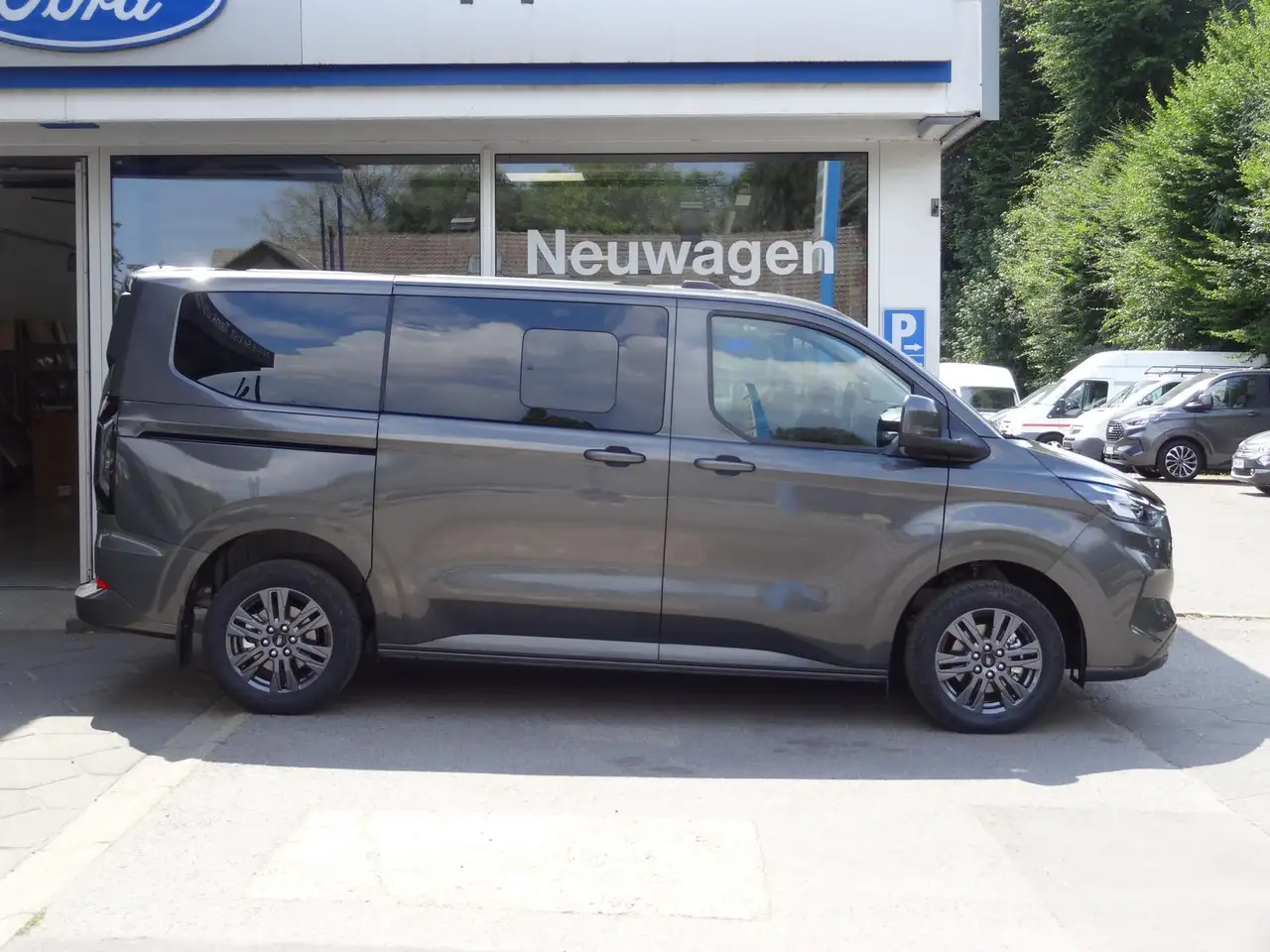 Ford Tourneo Custom 2026