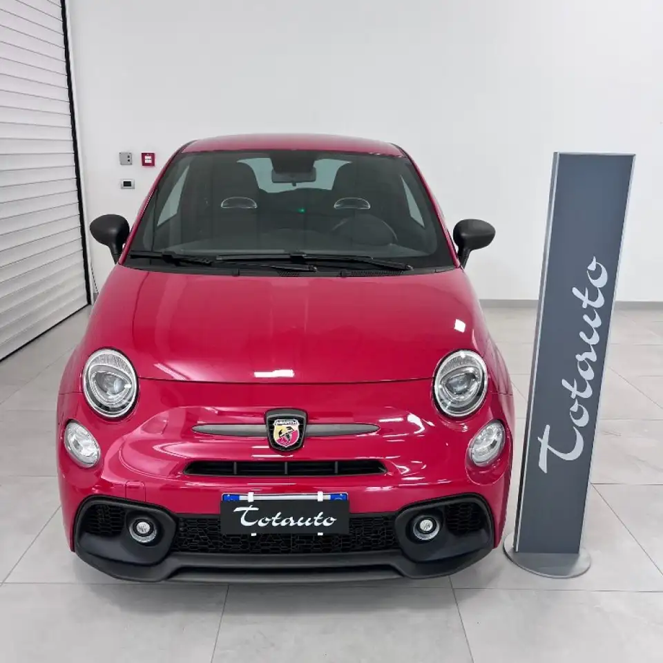Abarth 695 2024