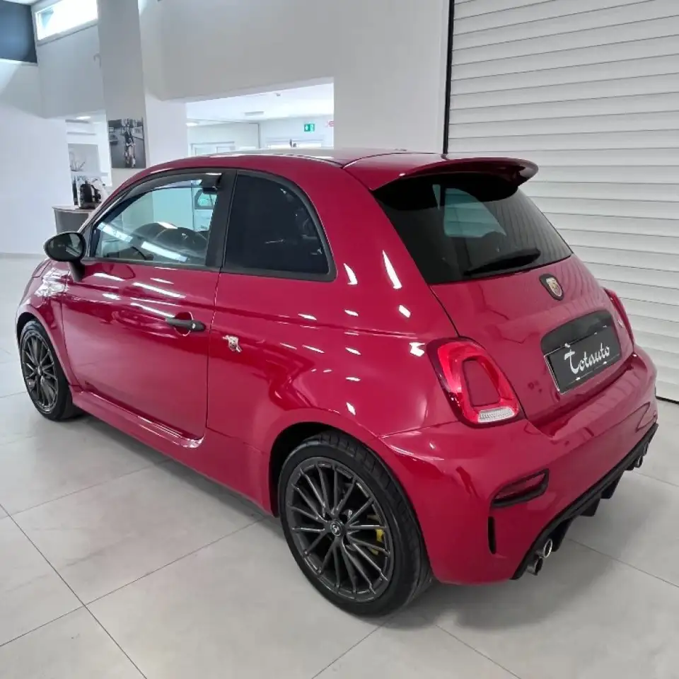 Abarth 695 2024