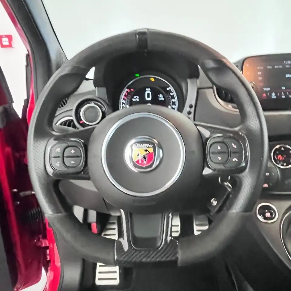 Abarth 695 2024 — фото 12