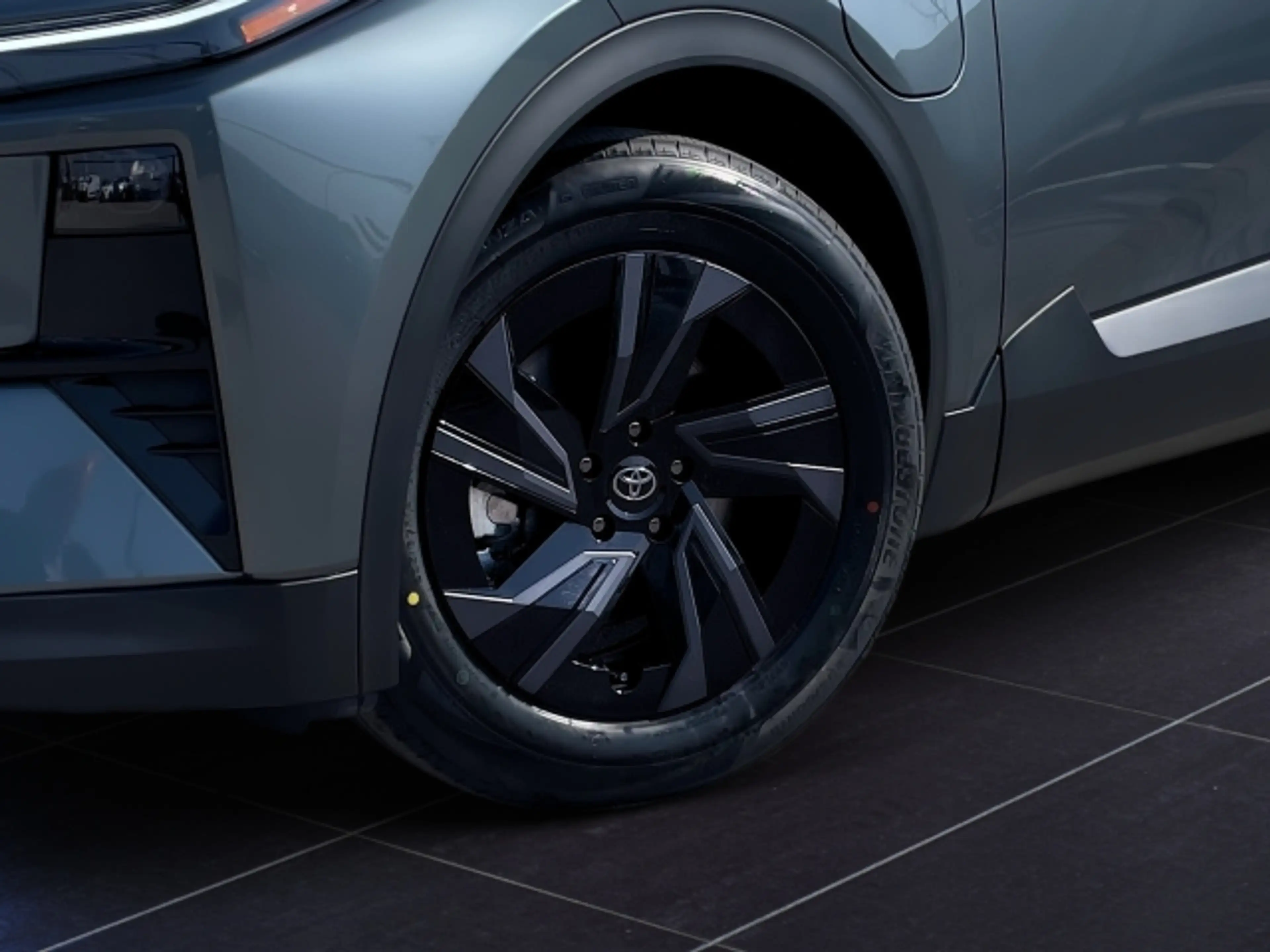 Toyota C-HR+ C-HR+ 5-Türer Teamplayer Elektromotor / 77 — photo 4