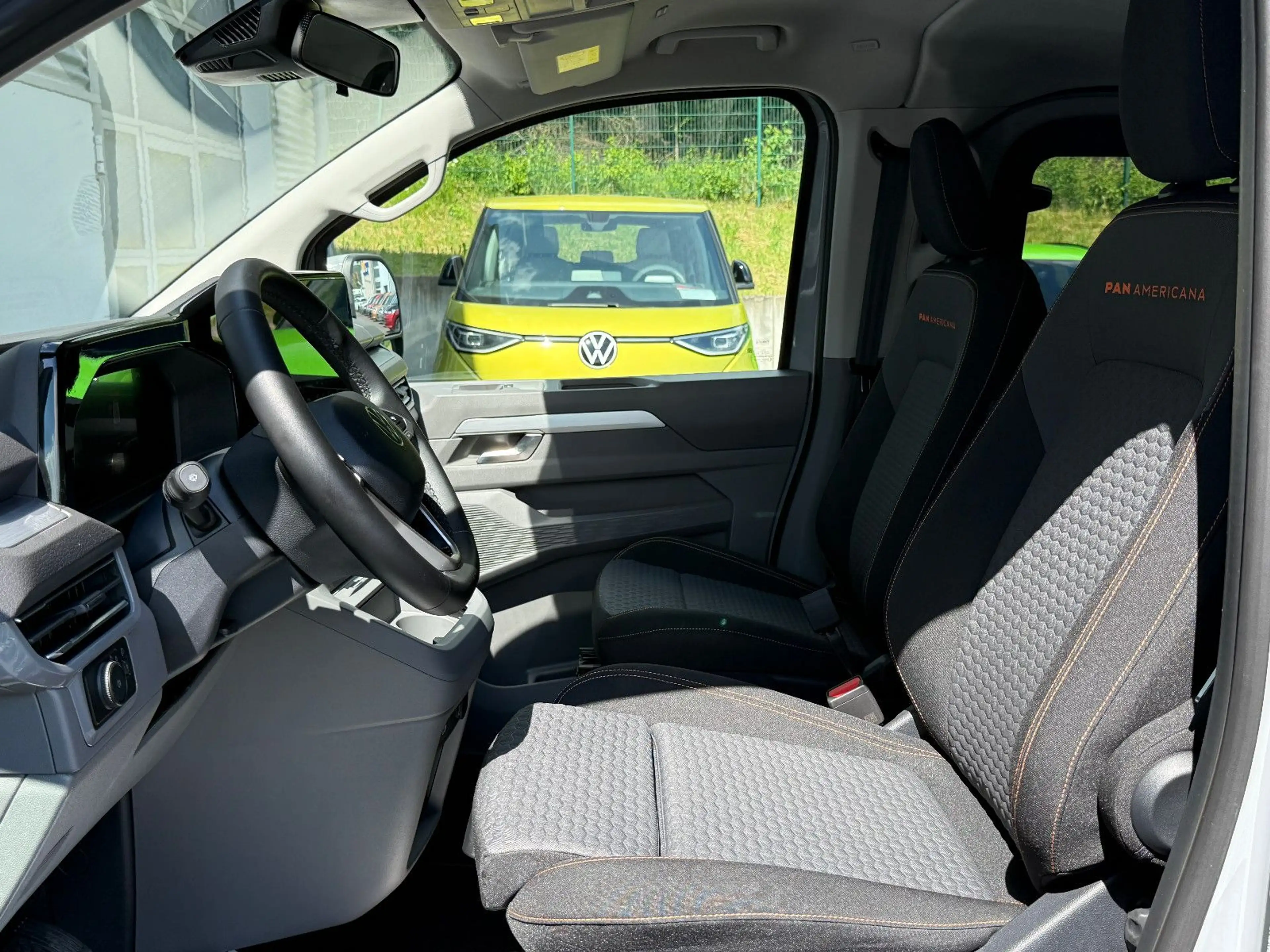Volkswagen T7 Caravelle T7 eCaravelle PanAmericana Wärmepumpe LED AHK — photo 10