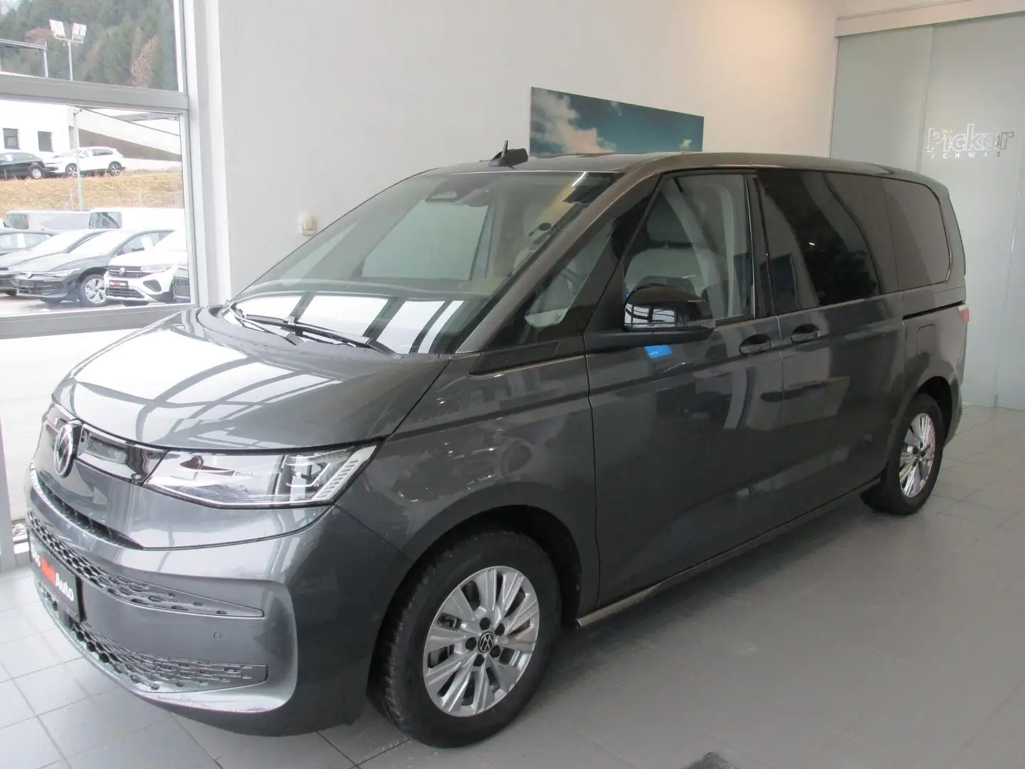 Volkswagen T7 Multivan VW T7 Multivan Business eHybrid 180 kW 4MOTION Grau - 2