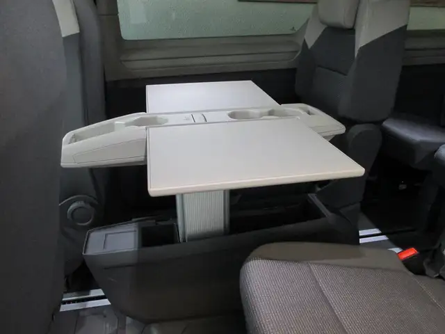 Volkswagen T7 Multivan VW T7 Multivan Business eHybrid 180 kW 4MOTION Ansicht 12