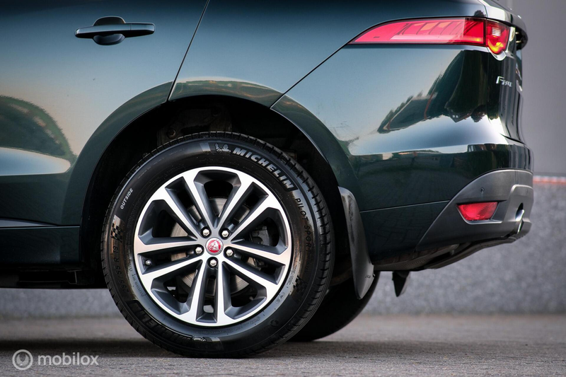 Jaguar F-Pace 3.0 R-Sport AWD 30d — photo 32