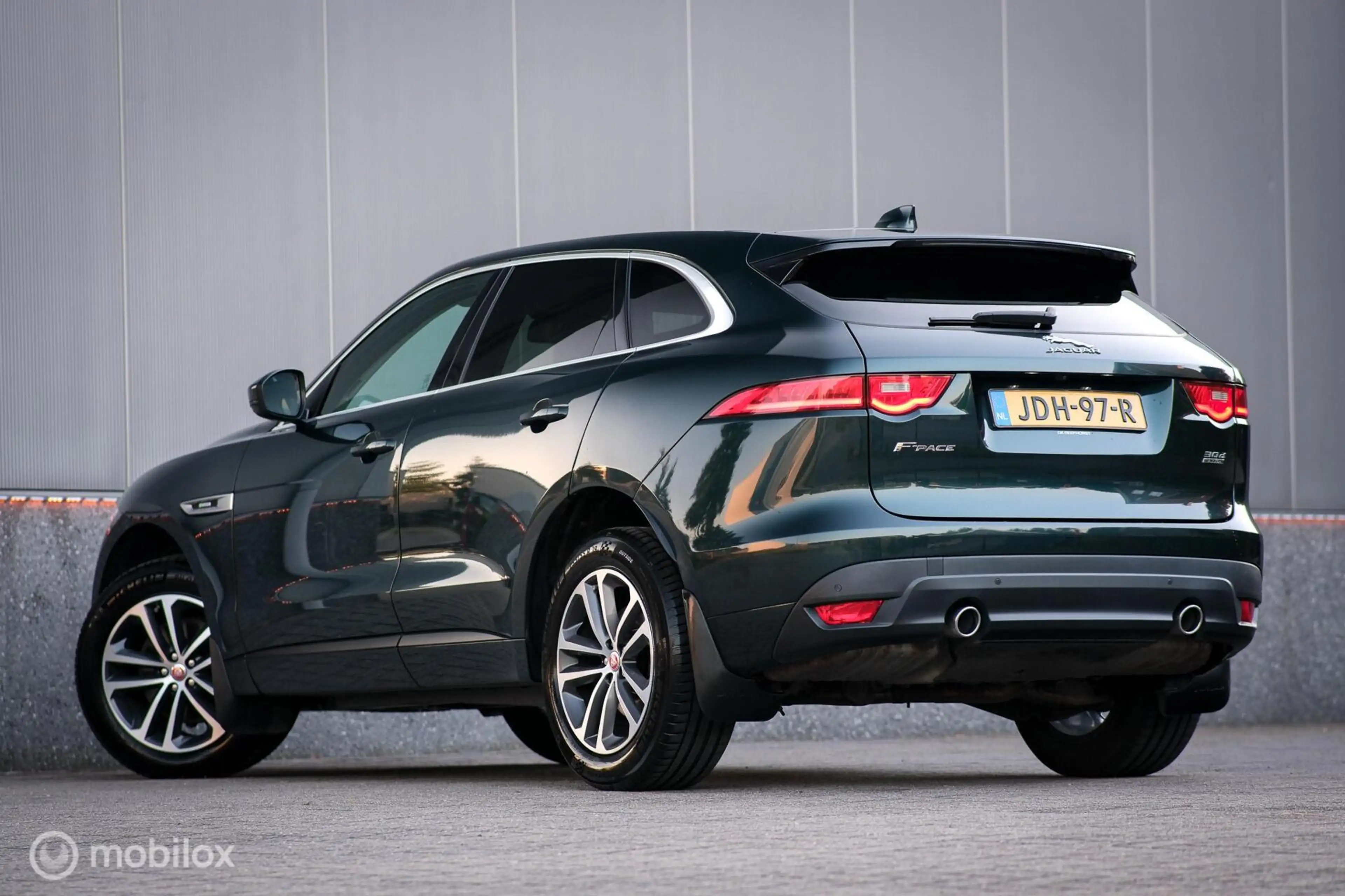 Jaguar F-Pace 3.0 R-Sport AWD 30d — photo 9