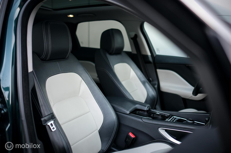 Jaguar F-Pace 3.0 R-Sport AWD 30d — photo 2