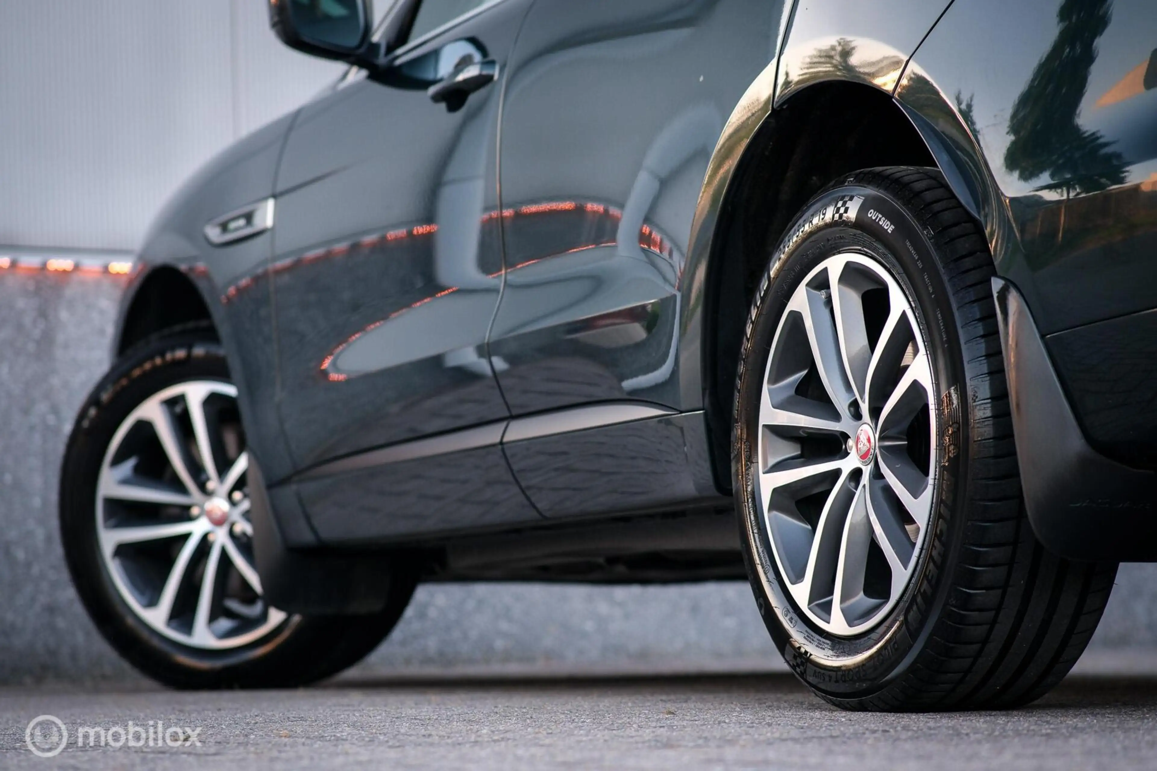 Jaguar F-Pace 3.0 R-Sport AWD 30d — photo 34