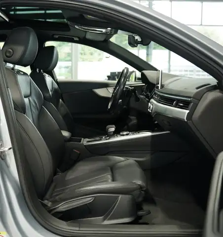 Audi A4 view 15