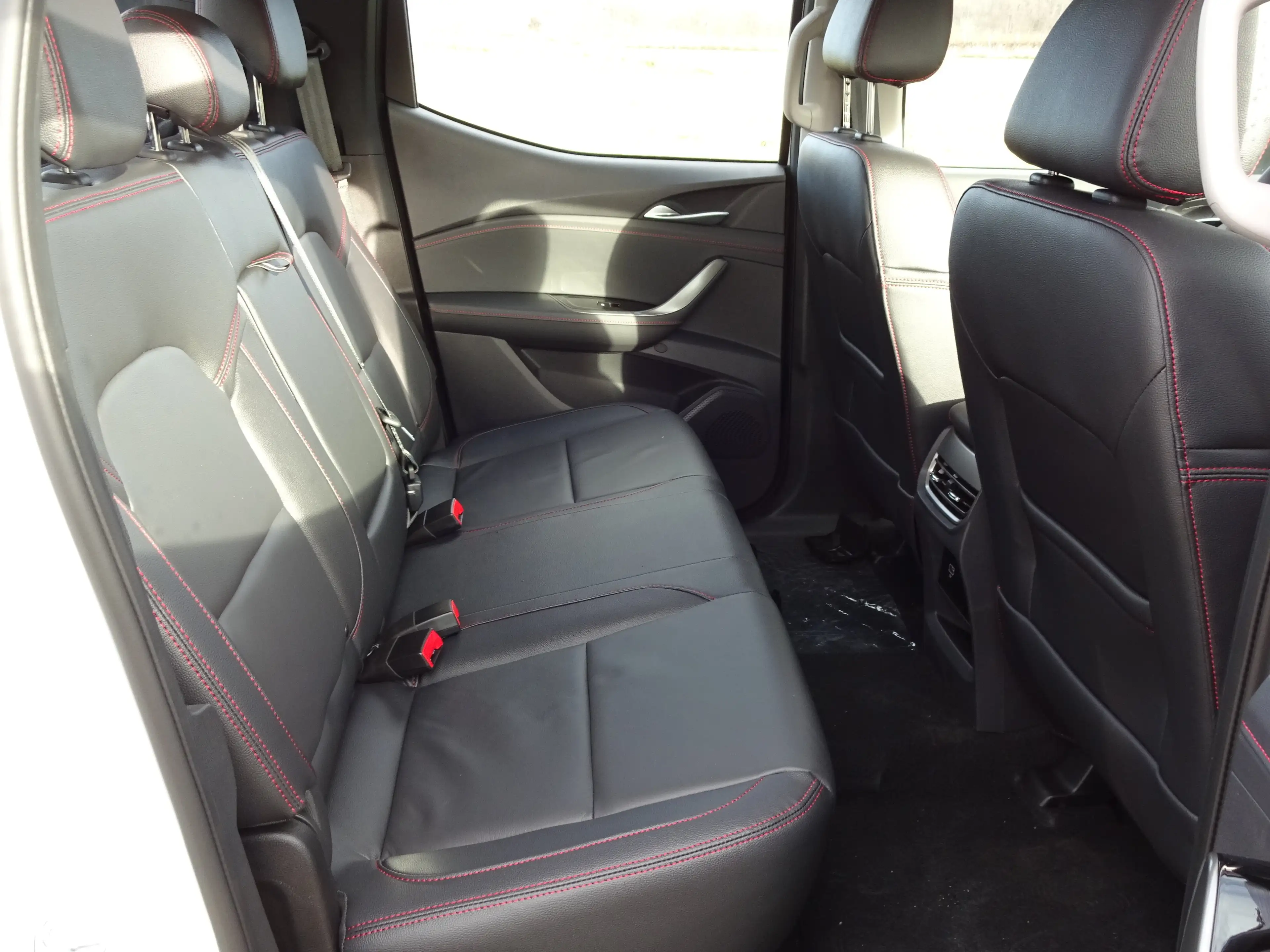 Maxus T60 T60 Max 2.0 D 4WD Aut. Luxury — photo 10