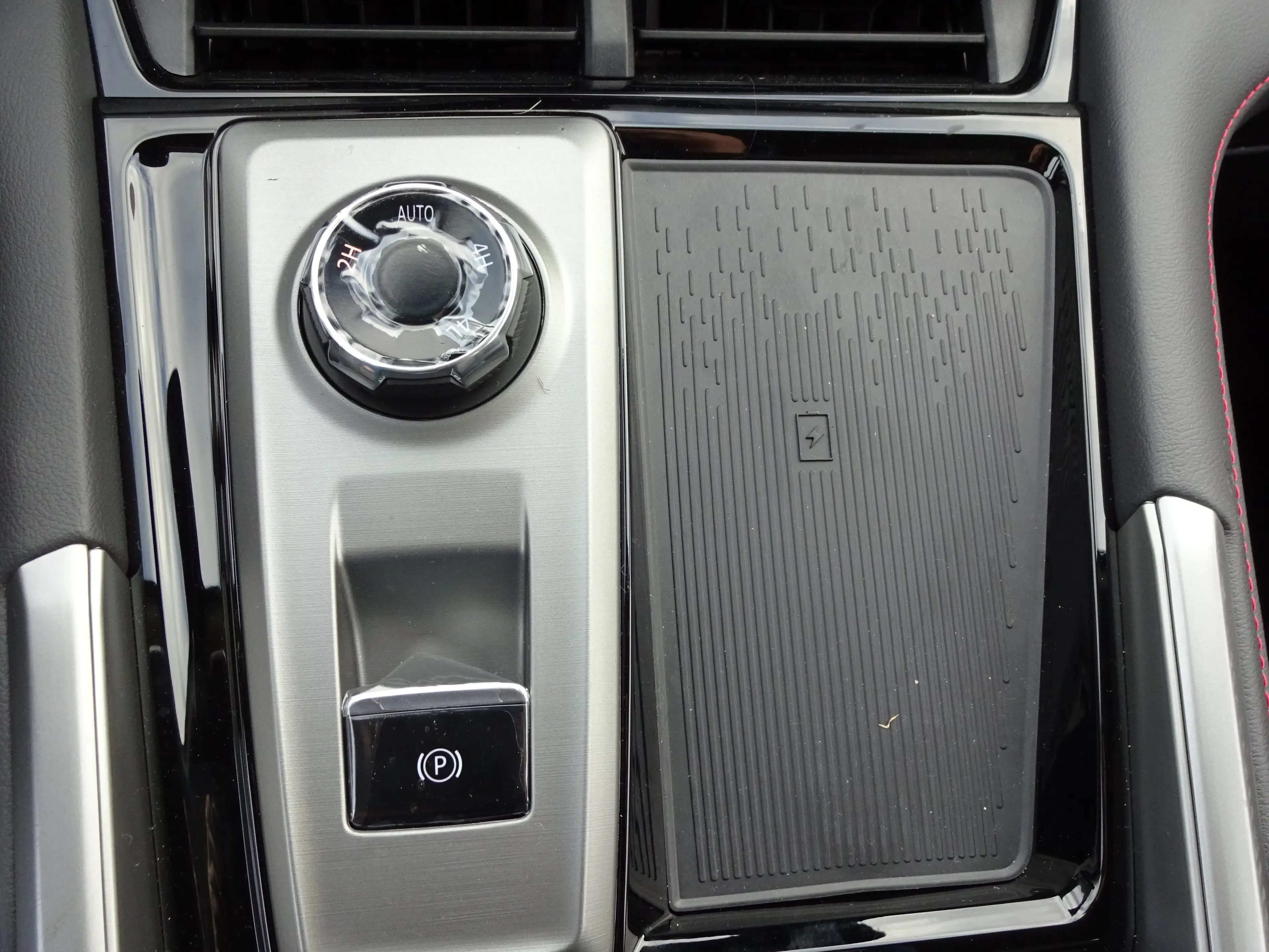 Maxus T60 T60 Max 2.0 D 4WD Aut. Luxury — photo 13