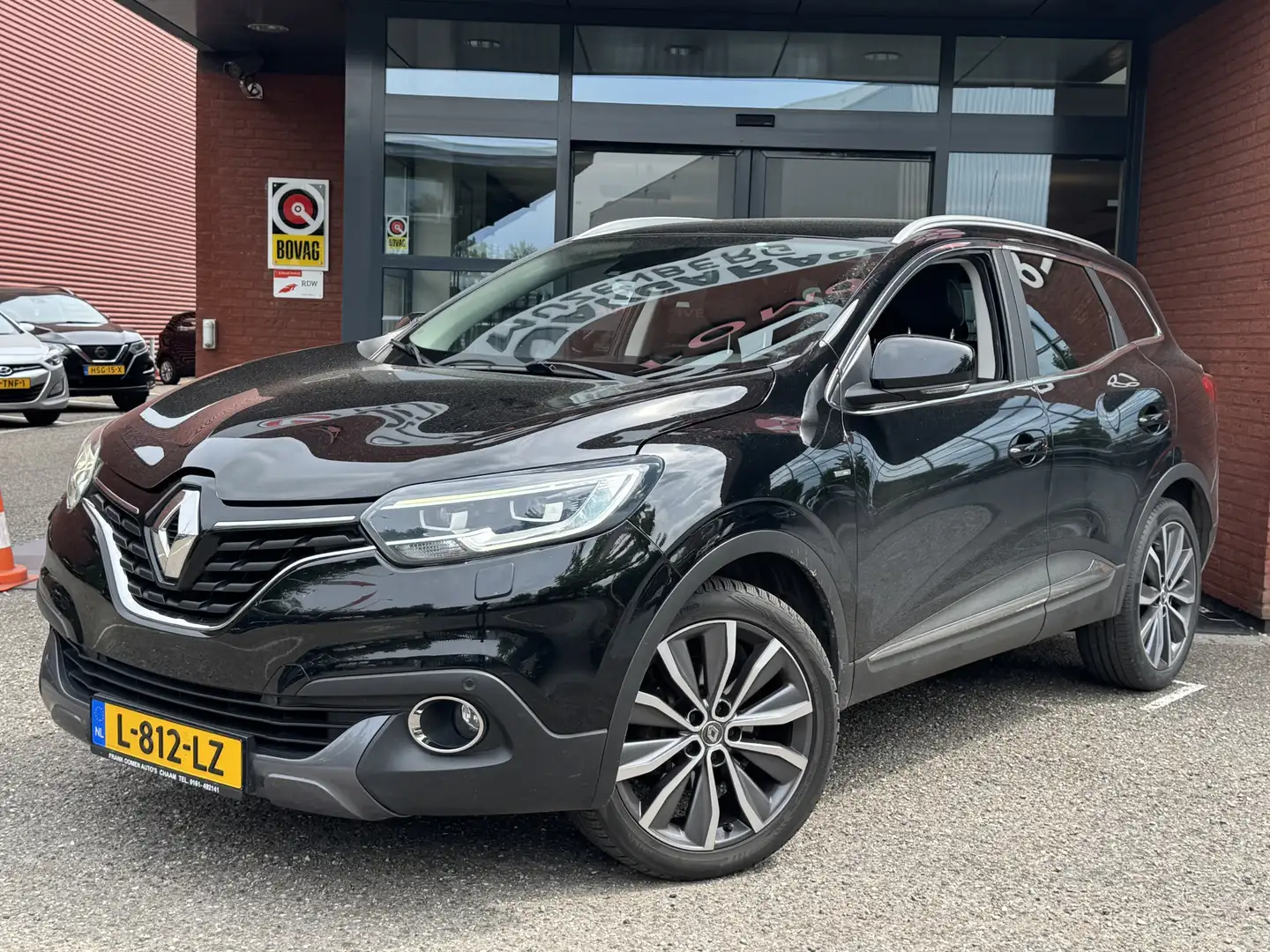Renault Kadjar 1.2 TCe Bose // NAVI // CRUISE // CLIMA // PDC // Zwart - 2