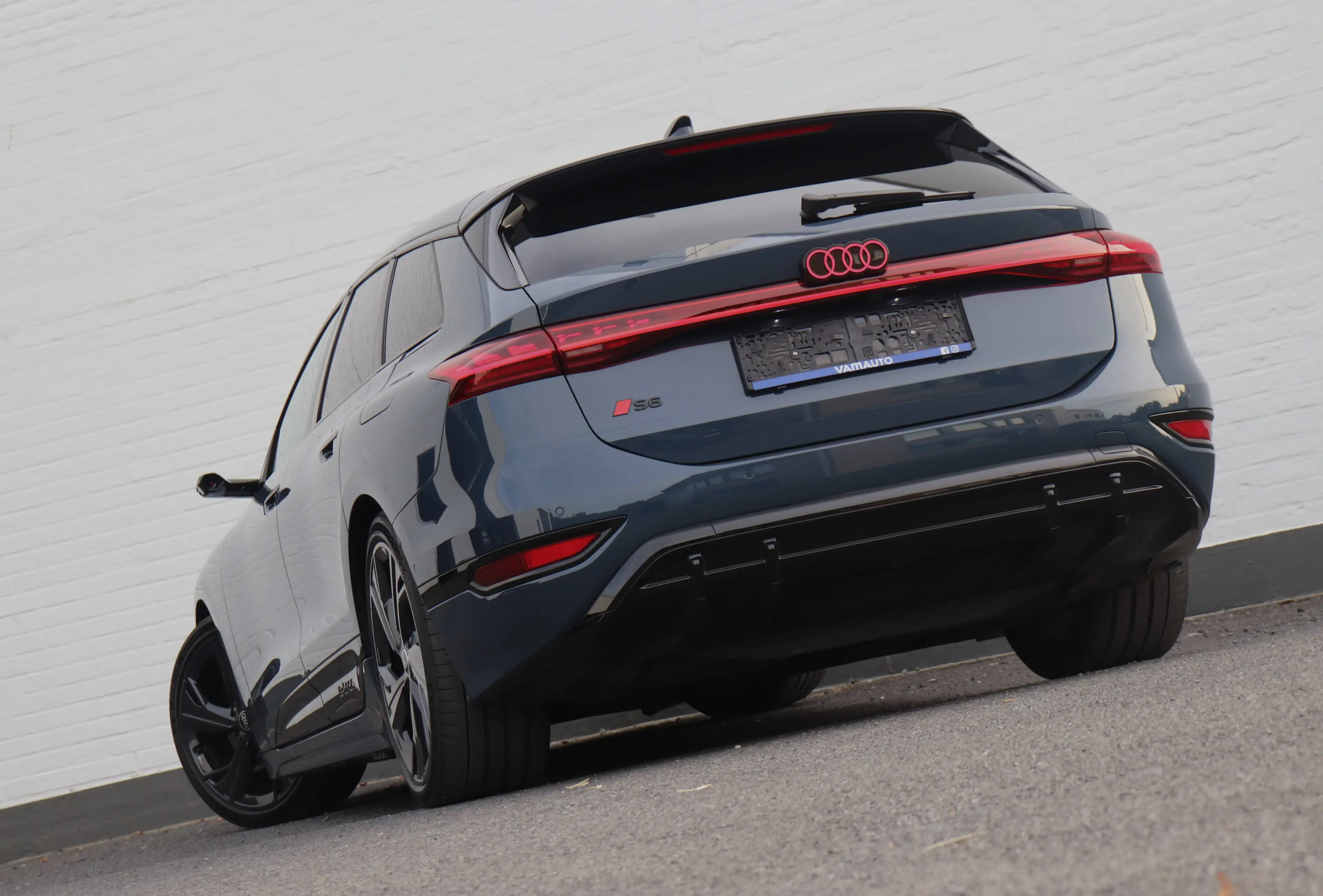 Audi S6 e-tron Avant 100 kW Quattro - SoftClose/HUD/BlindSpot/B&O/360/Towbar/21" — photo 11