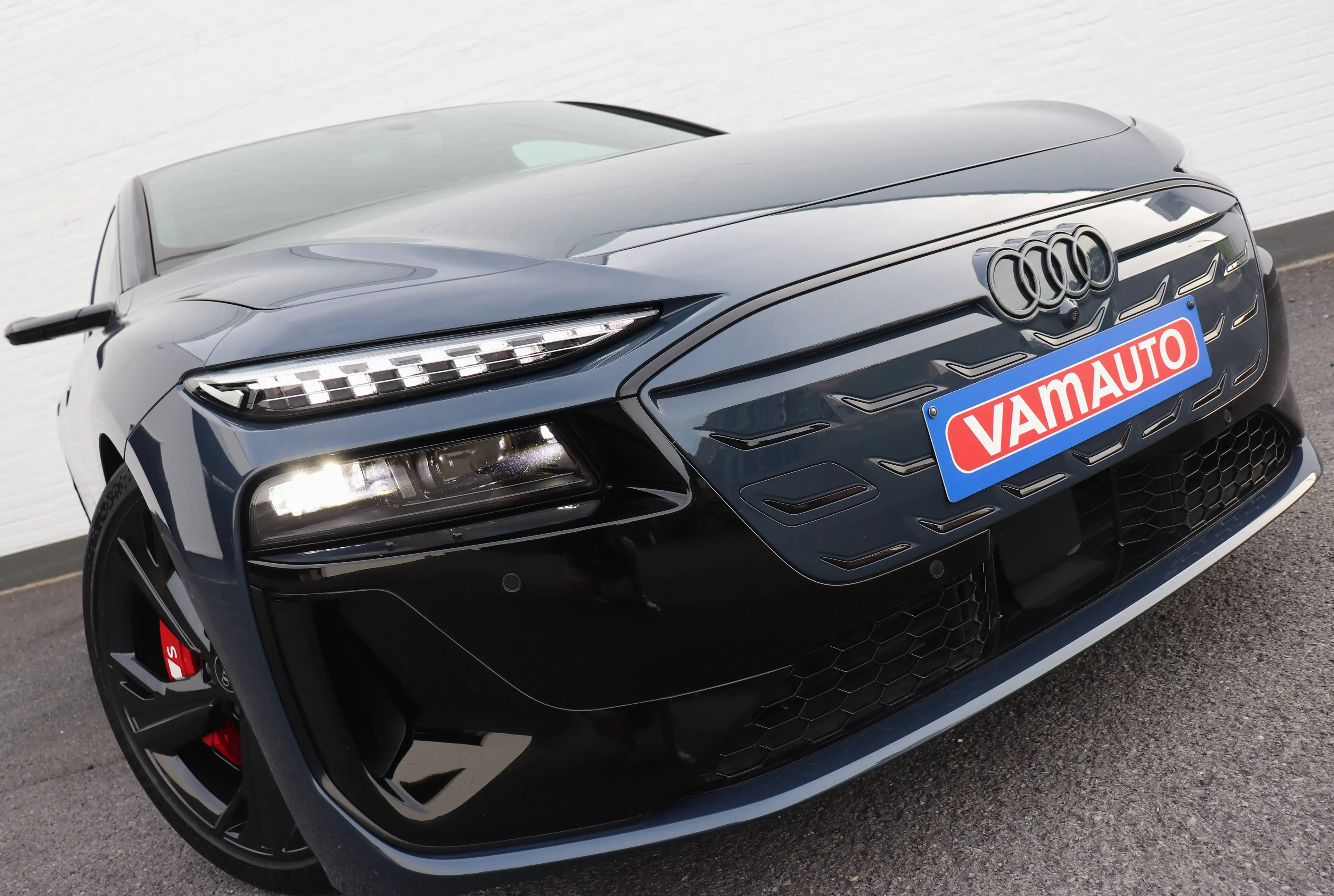 Audi S6 e-tron Avant 100 kW Quattro - SoftClose/HUD/BlindSpot/B&O/360/Towbar/21" — photo 9