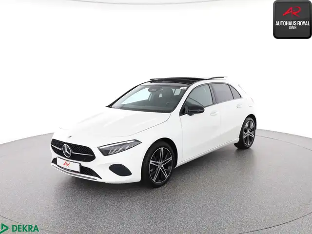 Mercedes-Benz A 220 A 220 4M NIGHT BURMESTER,KEYLESS,KAMERA,PANORAMA