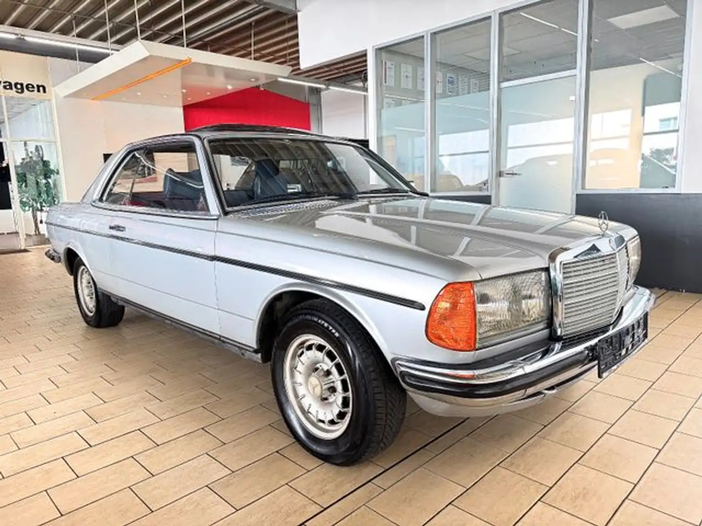 Mercedes-Benz 230 COUPE(W123)*H-ZULASSUNG+AUTOM+ESD+SERVO+ALU* Srebrny - 1